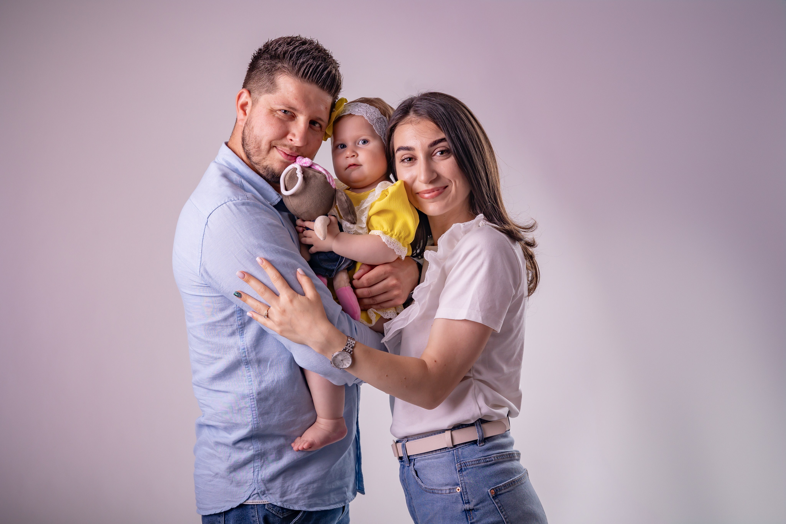 STUDIO. FOTOGRAFUL LUI MATEI