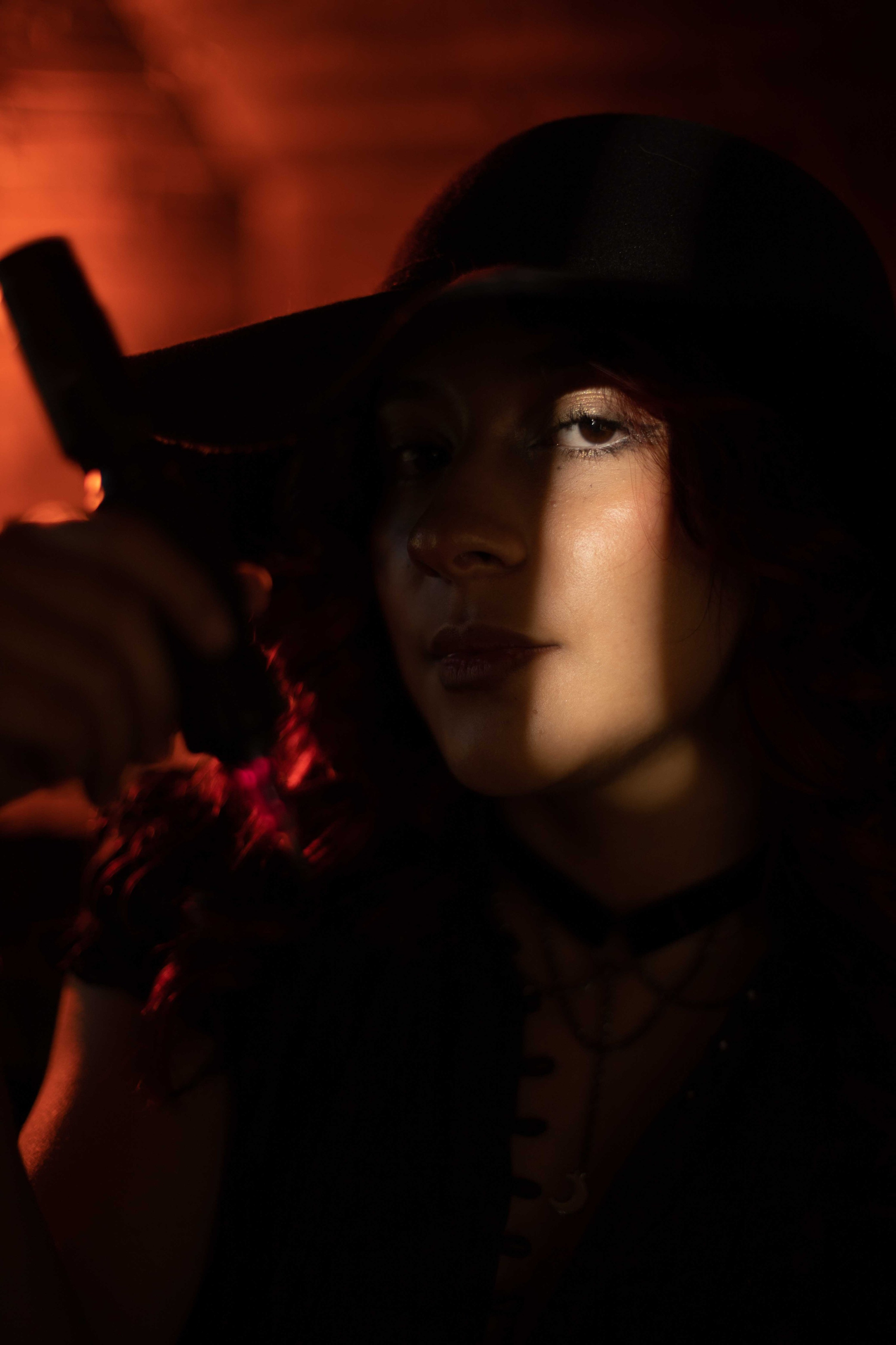 Estilo único sesión al aire libre sesión de Halloween ideas para hacer fotos. Fotografía profesional para su evento en Caldas por SERFOTOGRAFÍA