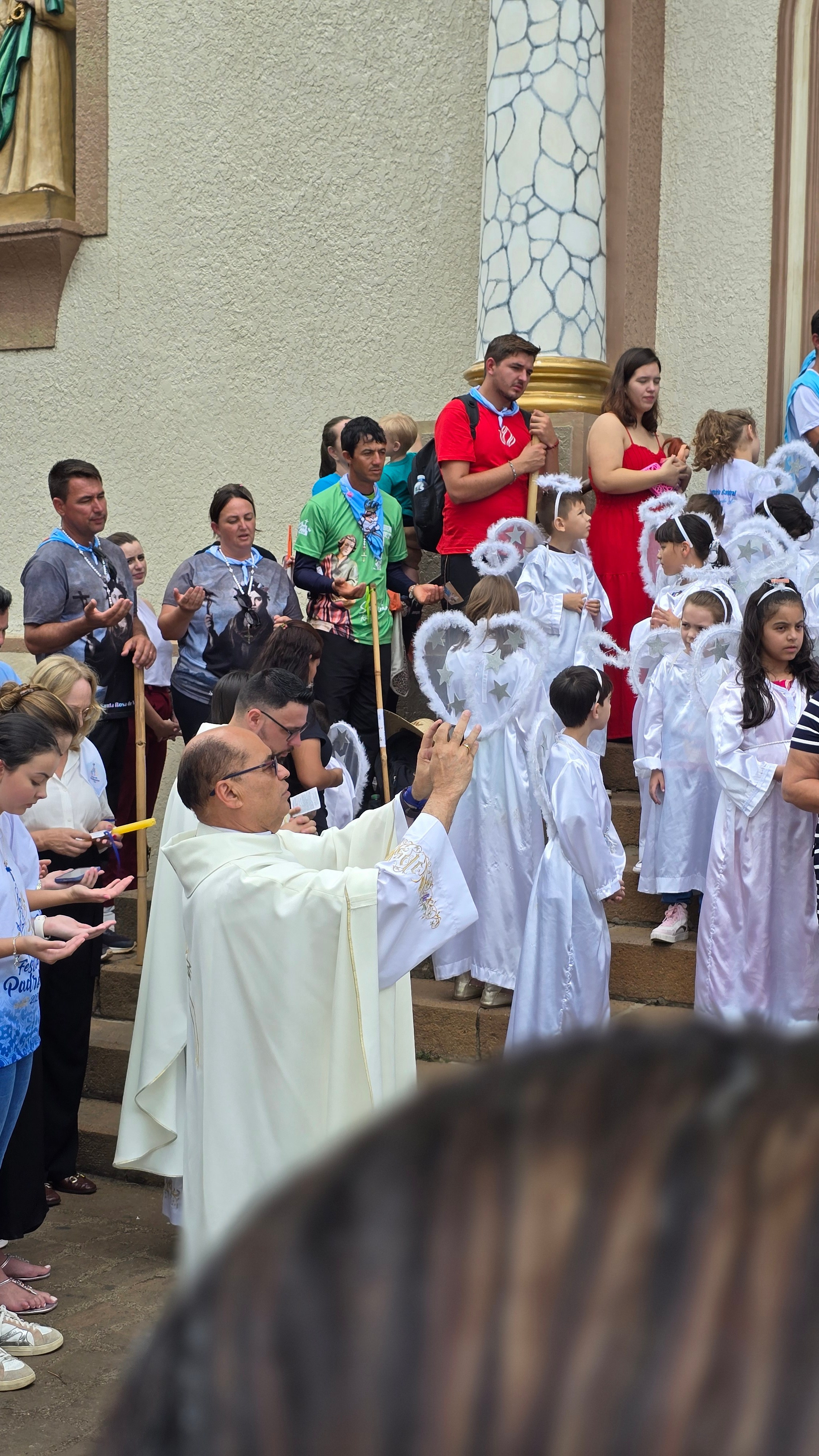 Peregrinação Nossa Senhora de Belém. Handa Produções