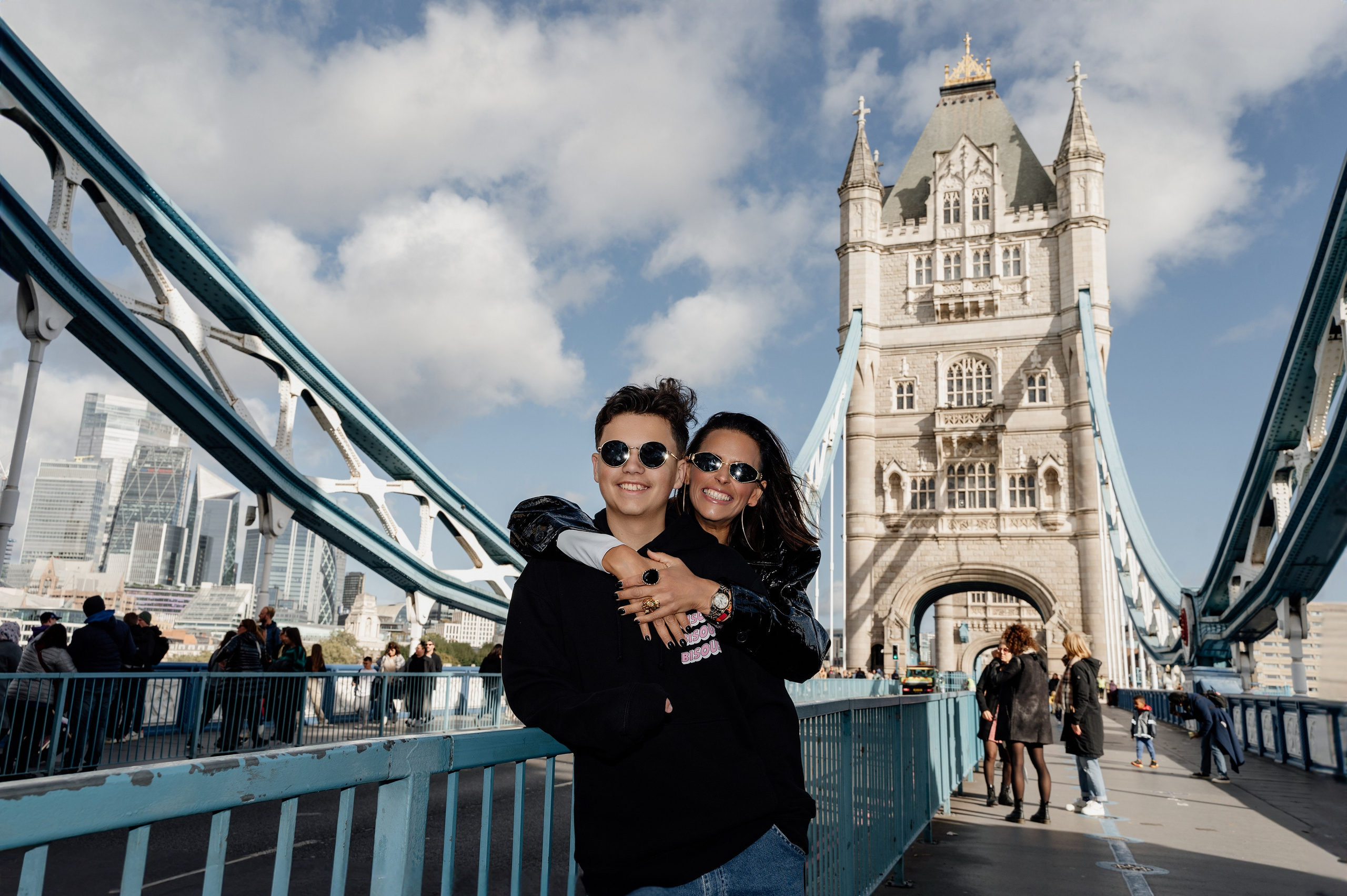 Tower Bridge+Westminster Carmela with son. FAMILY AND WEDDING PHOTOGRAPHER IN LONDON MARINA RIVA
