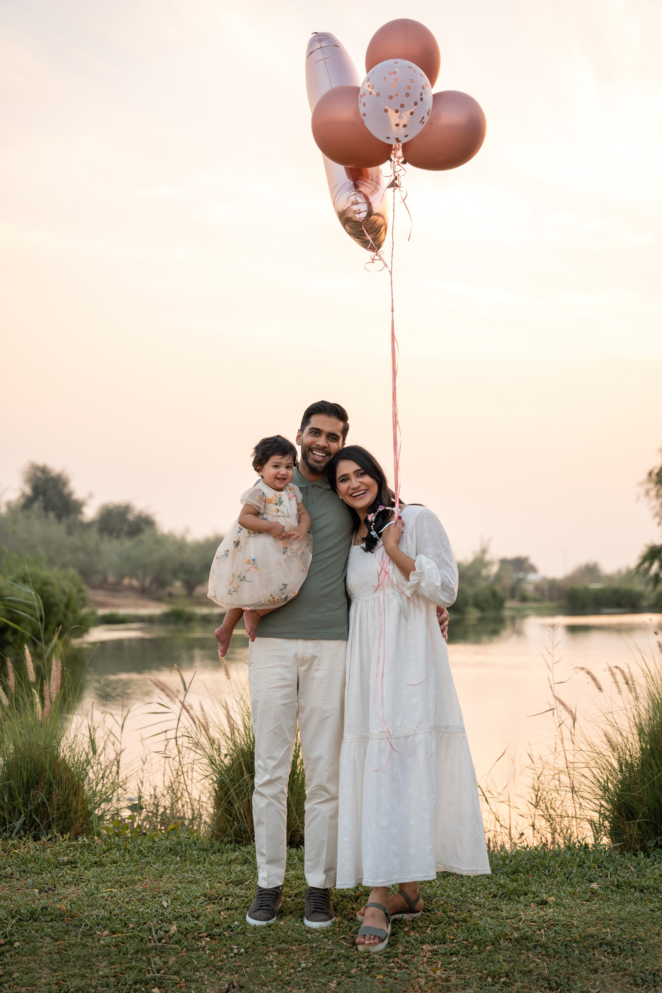 Cake smash and happy time. Angela Iakovleva — Family Photographer in Dubai