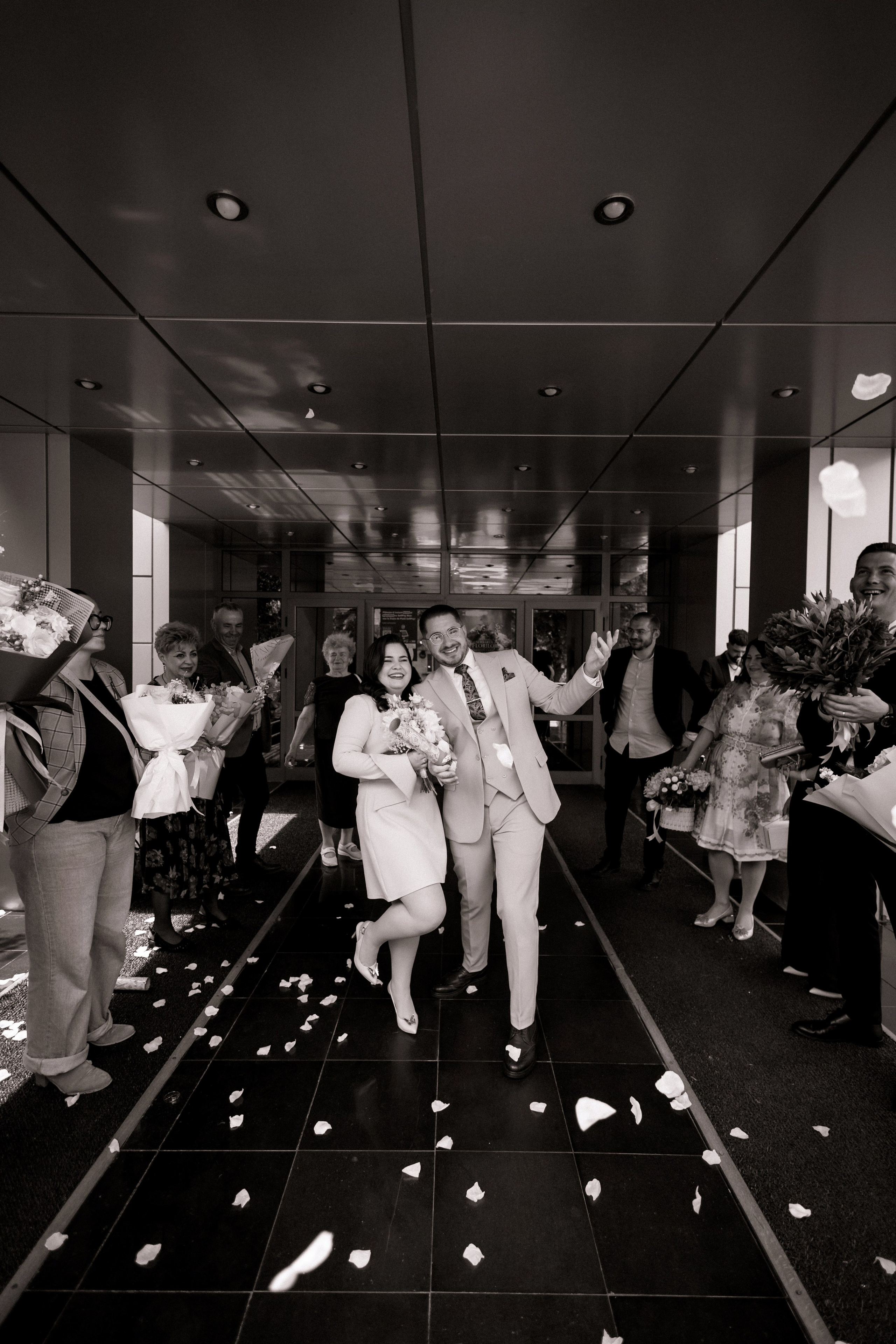Olivia & Alex. Wedding Photographer, based in Iasi, Romania, but will travel all over the globe to make sure you look amazing in all your wedding photos