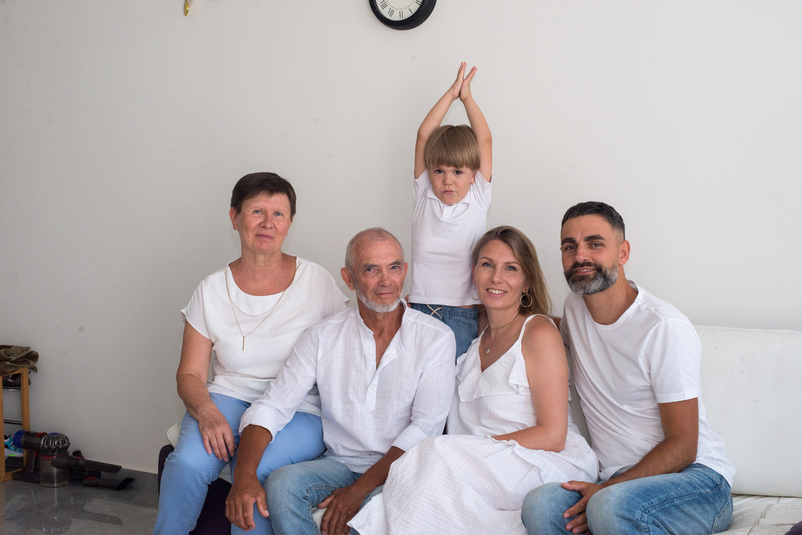 Катя, Андрей Мирон и Лео. Визуальный брендинг