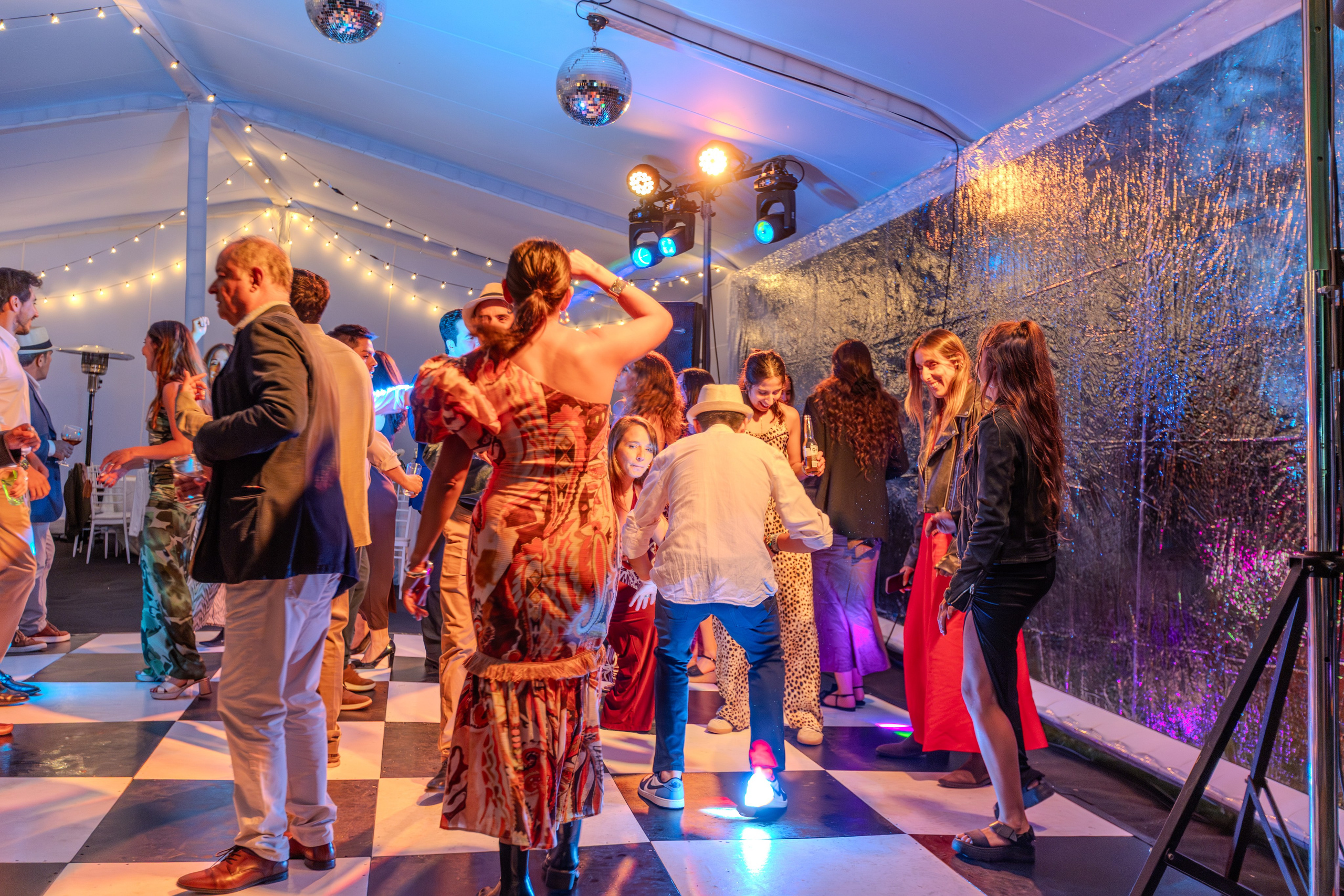 Javiera y Diego. Dinka & Emilio - El arte de preservar lo que no se repite