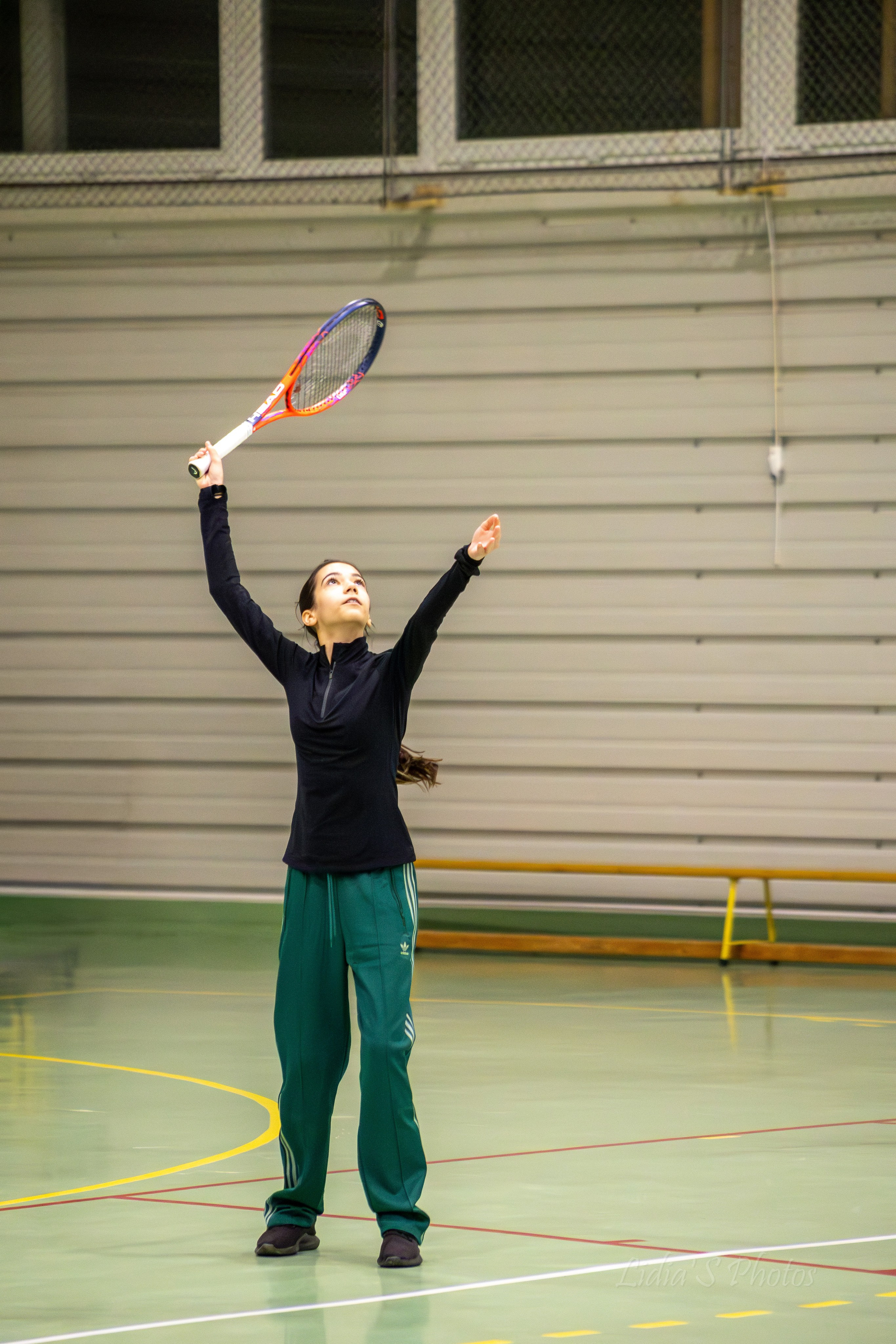 Turneu tenis de camp în sală. Fotograf. Lucrez cu oameni, produse și spații. Portret și fotografie creativă. Bacău, România. Lidia Savinoiu