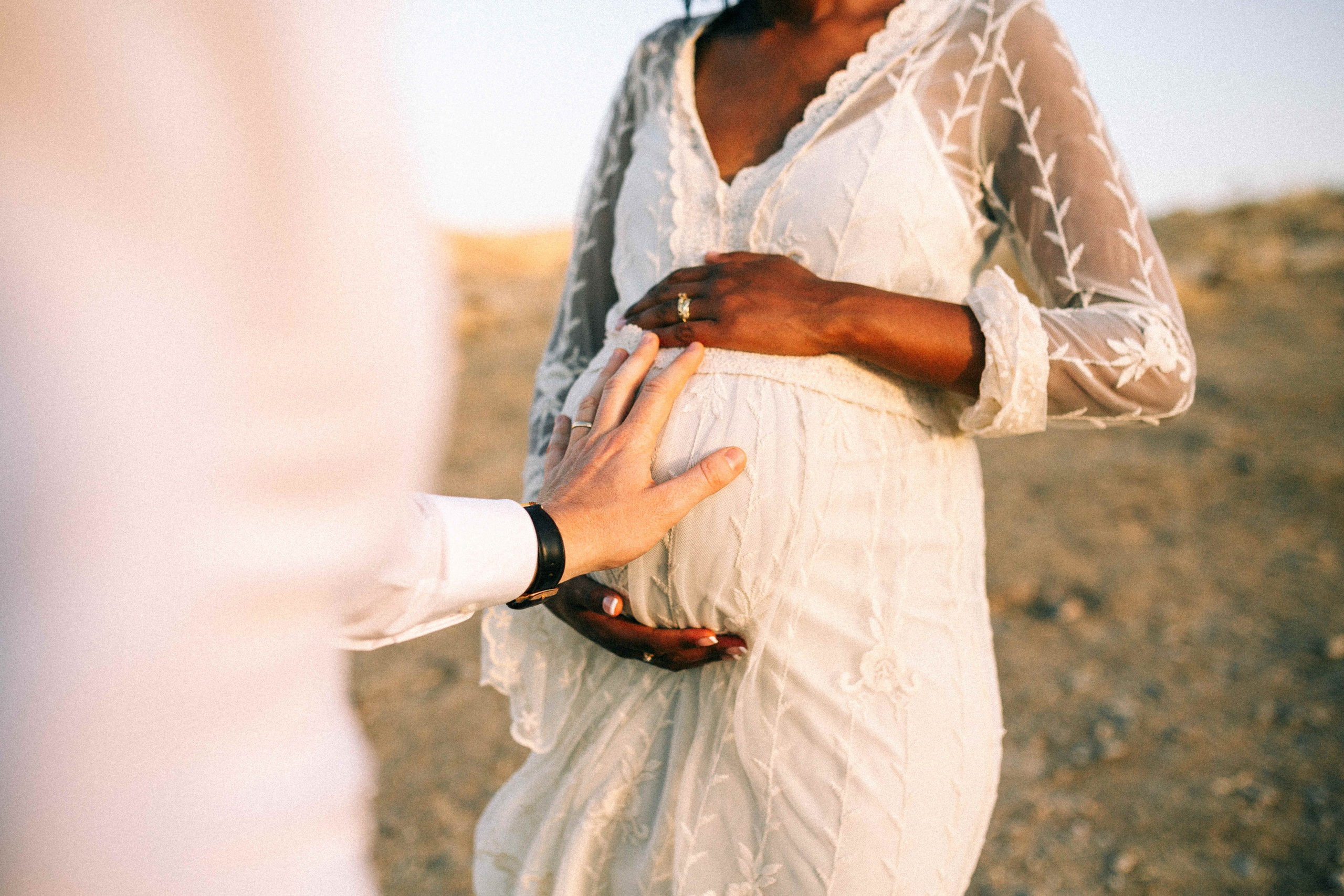 PHOTO SESSION IN THE DESERT NEAR MAALE ADUMIM. PHOTOGRAPHER IN ISRAEL