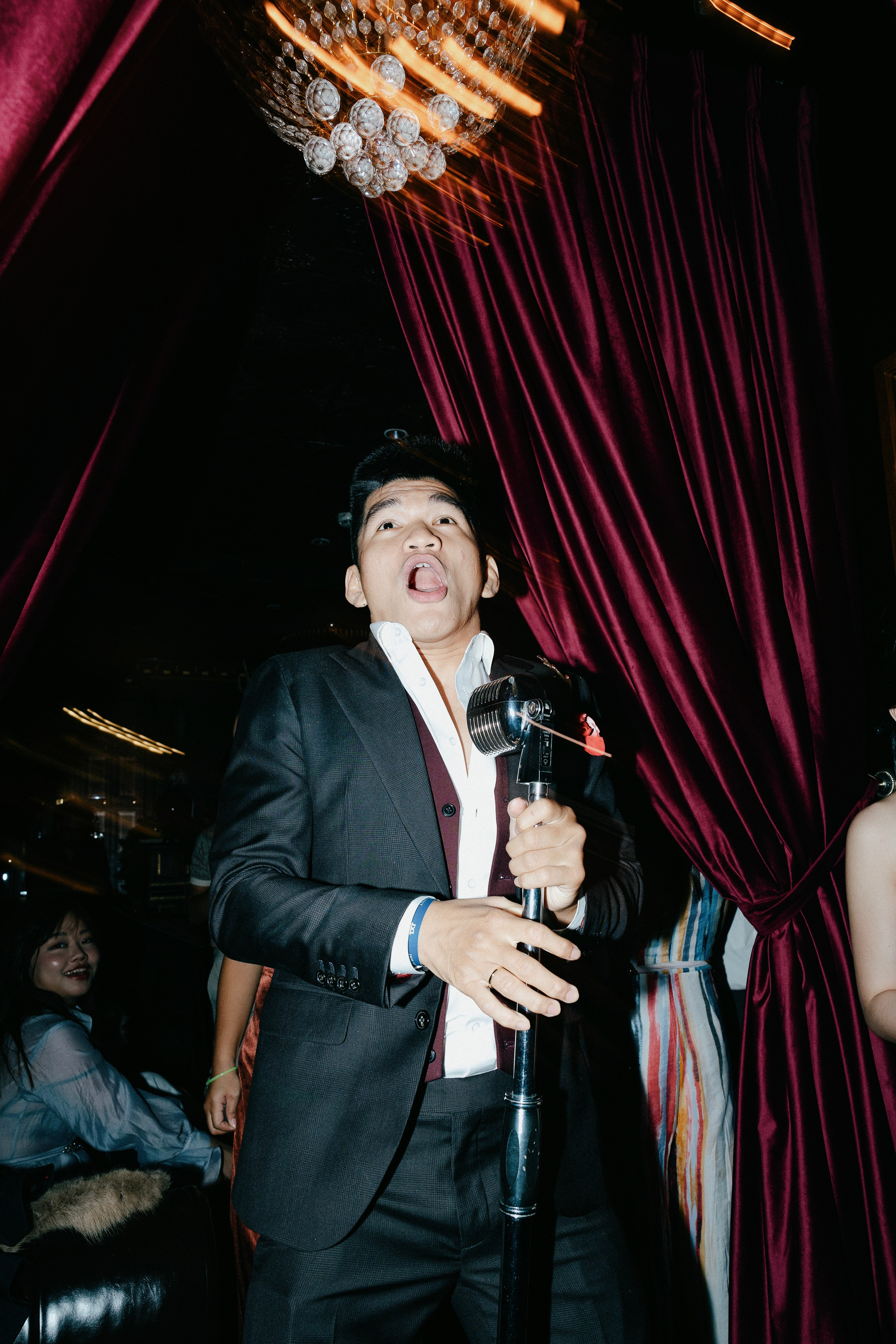 HIEP & TRINH / After wedding. Nhiếp ảnh gia đám cưới hàng đầu tại Thành Phố Hồ Chí Minh