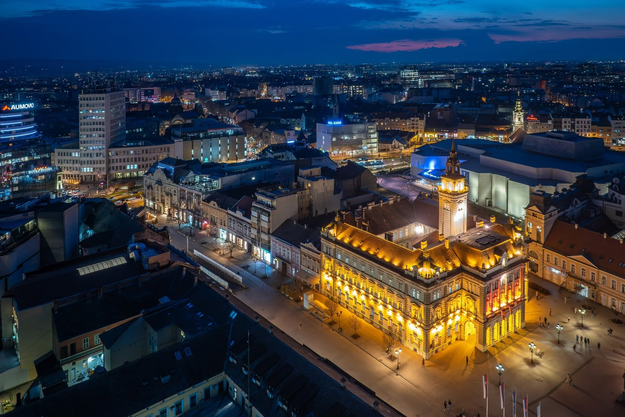 Novi Sad, tri prazna mesta pa svi ostali gradovi.❤️. Aleksandar Milutinović fotograf iz Srbije, Novog Sada