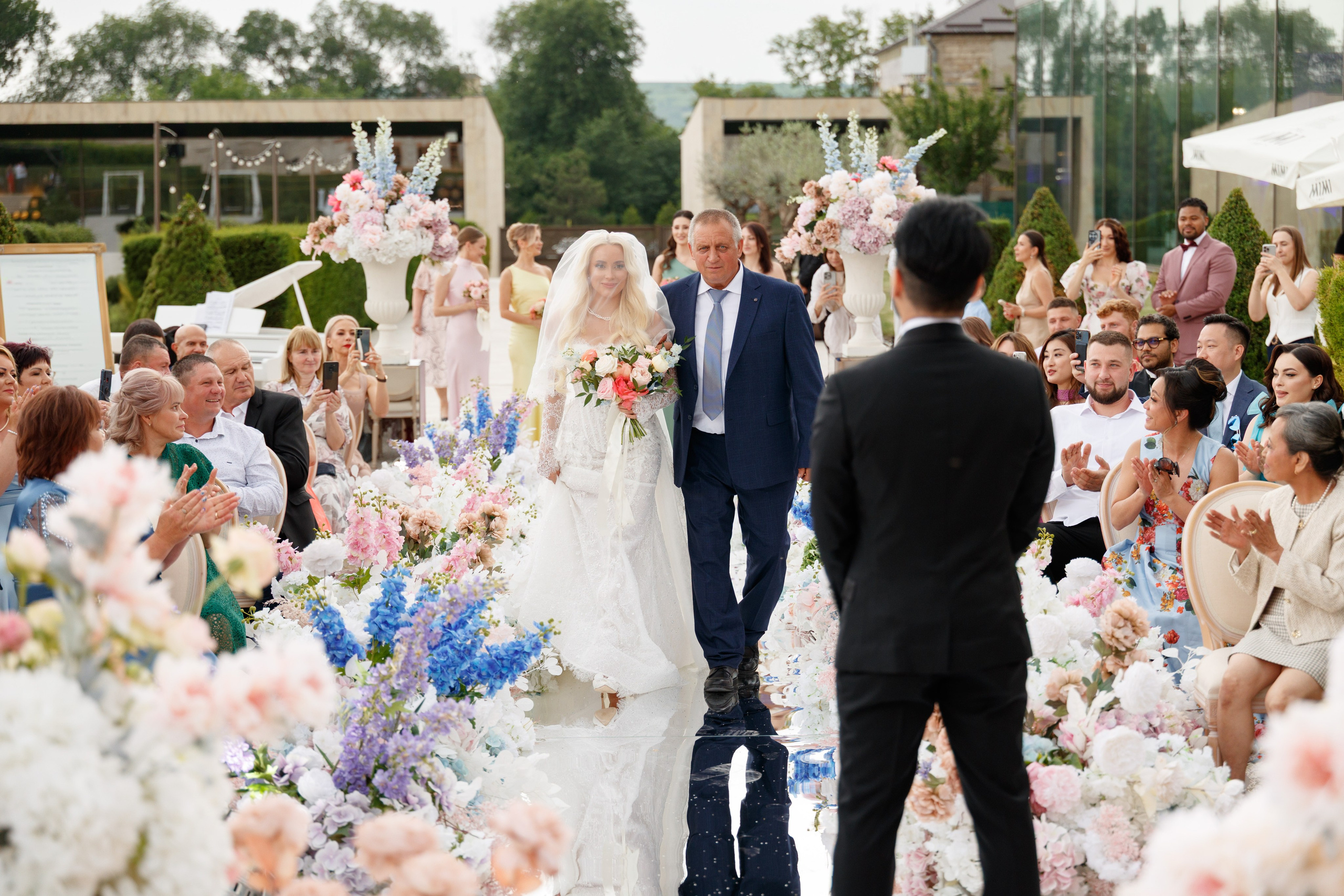 Halbert & Vio | Wedding photography. Scarlat Photography