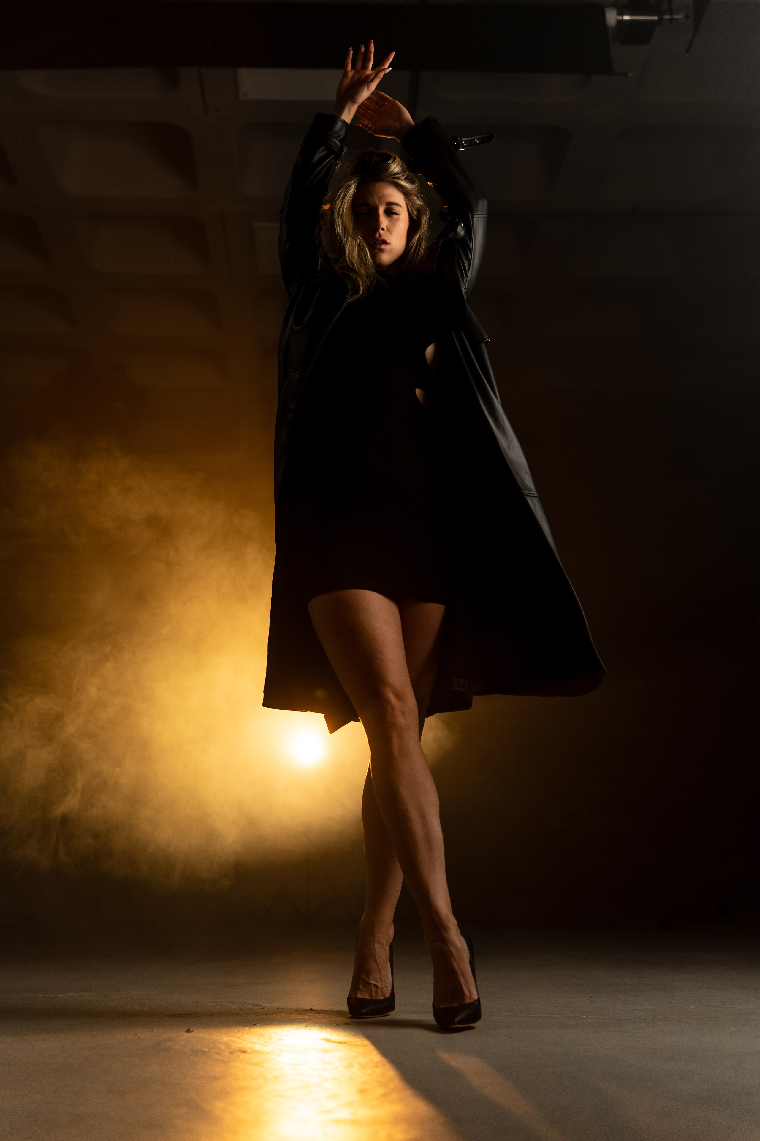 „Kölsch&Shoot“ in Cologne w/ Lisa (Set #4). URBANSTREETFILES.ART