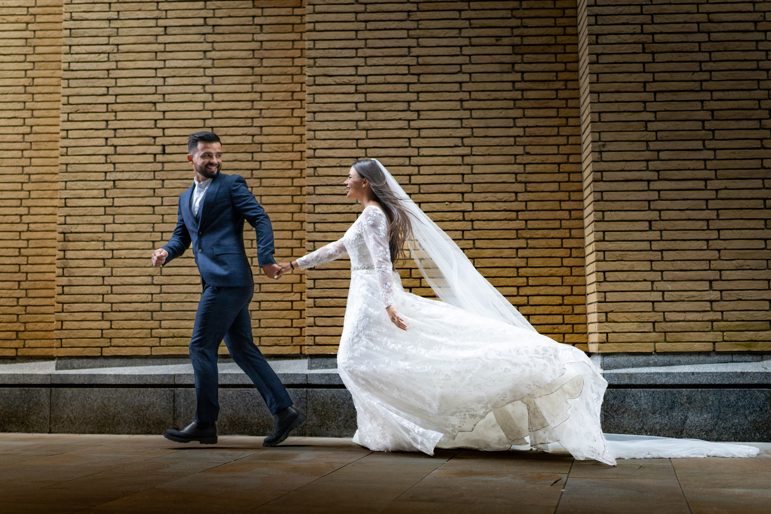ANDREI & ANDREEA -trash the dress. Main