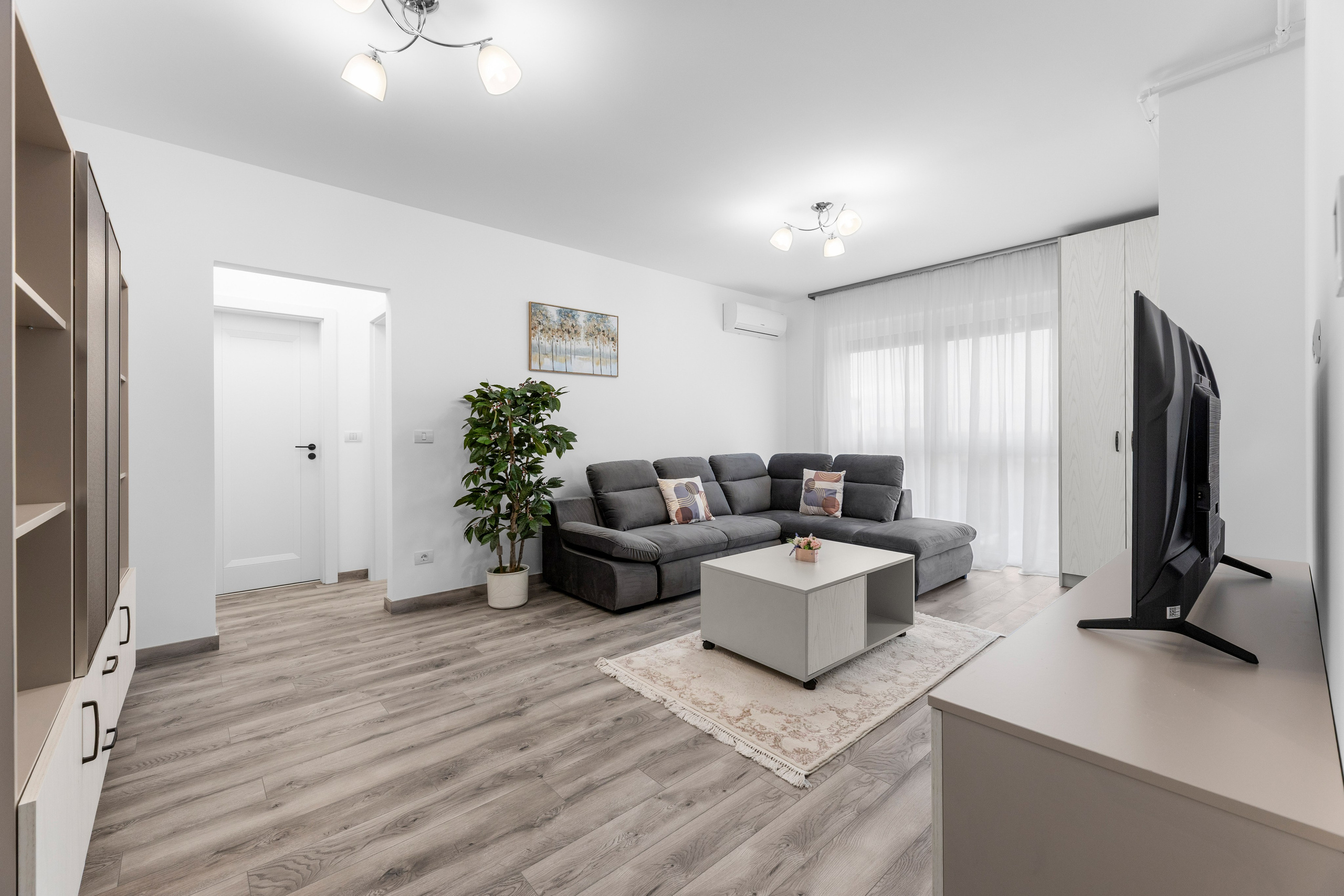 INTERIOR - REALESTATE. Samuel Ciobanu