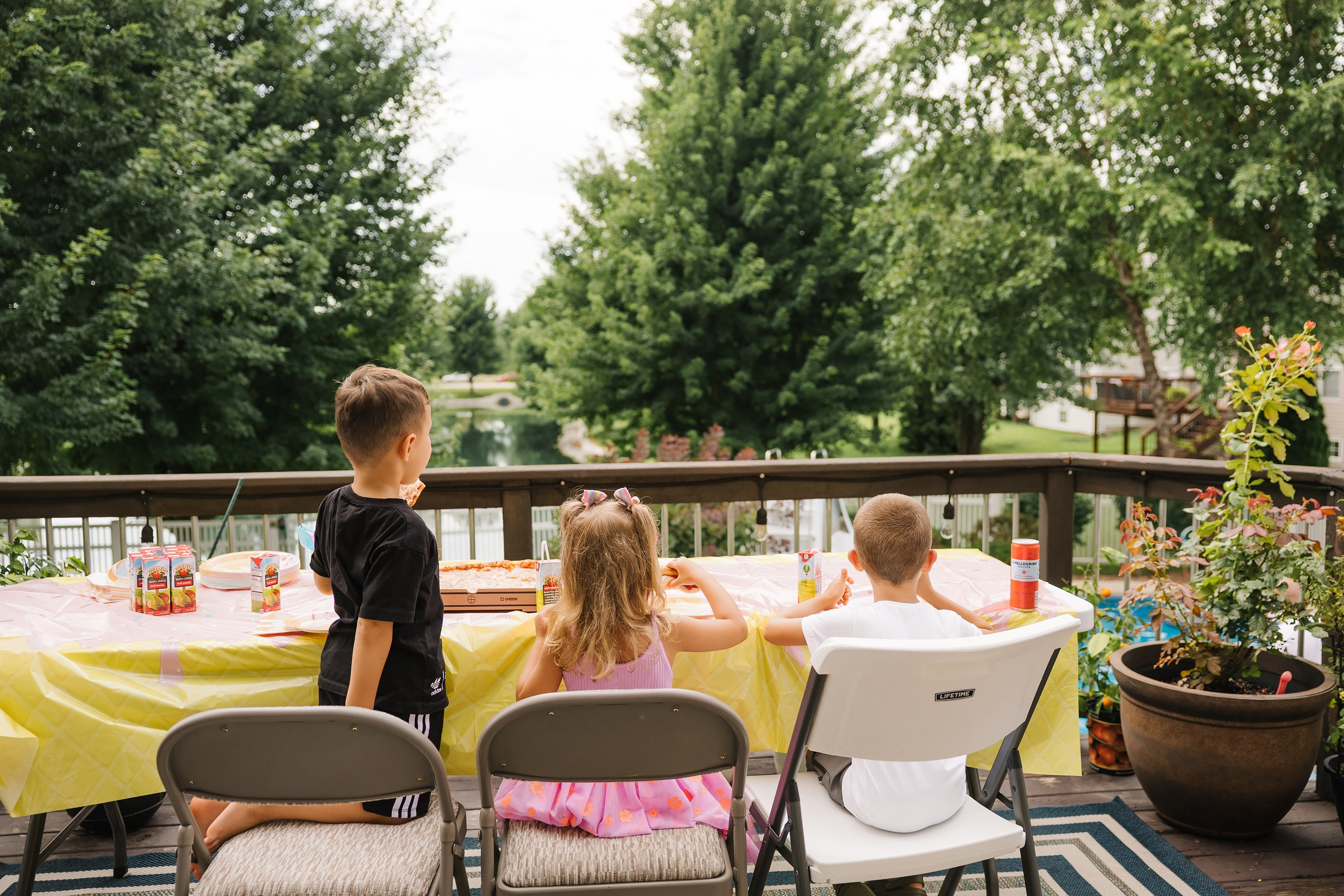 Birthday Party. Wedding family event photographer in Chicago Nick Yushevich