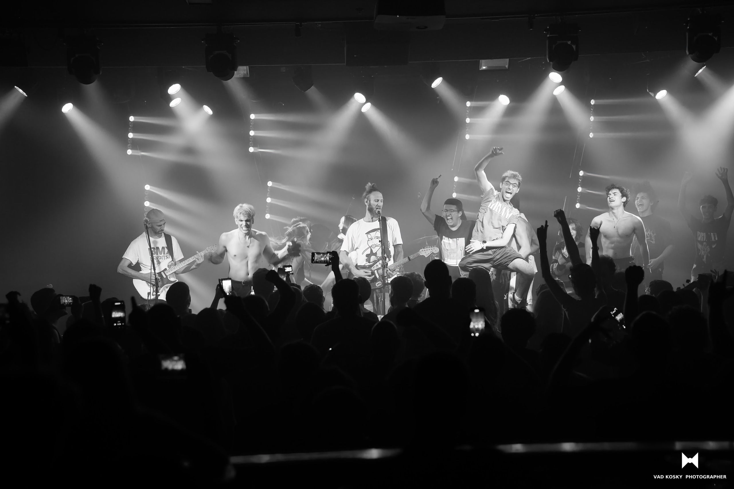 Roy Star & Group — Nirvana tribut TLV Grey club. Vad Kosky Photographer