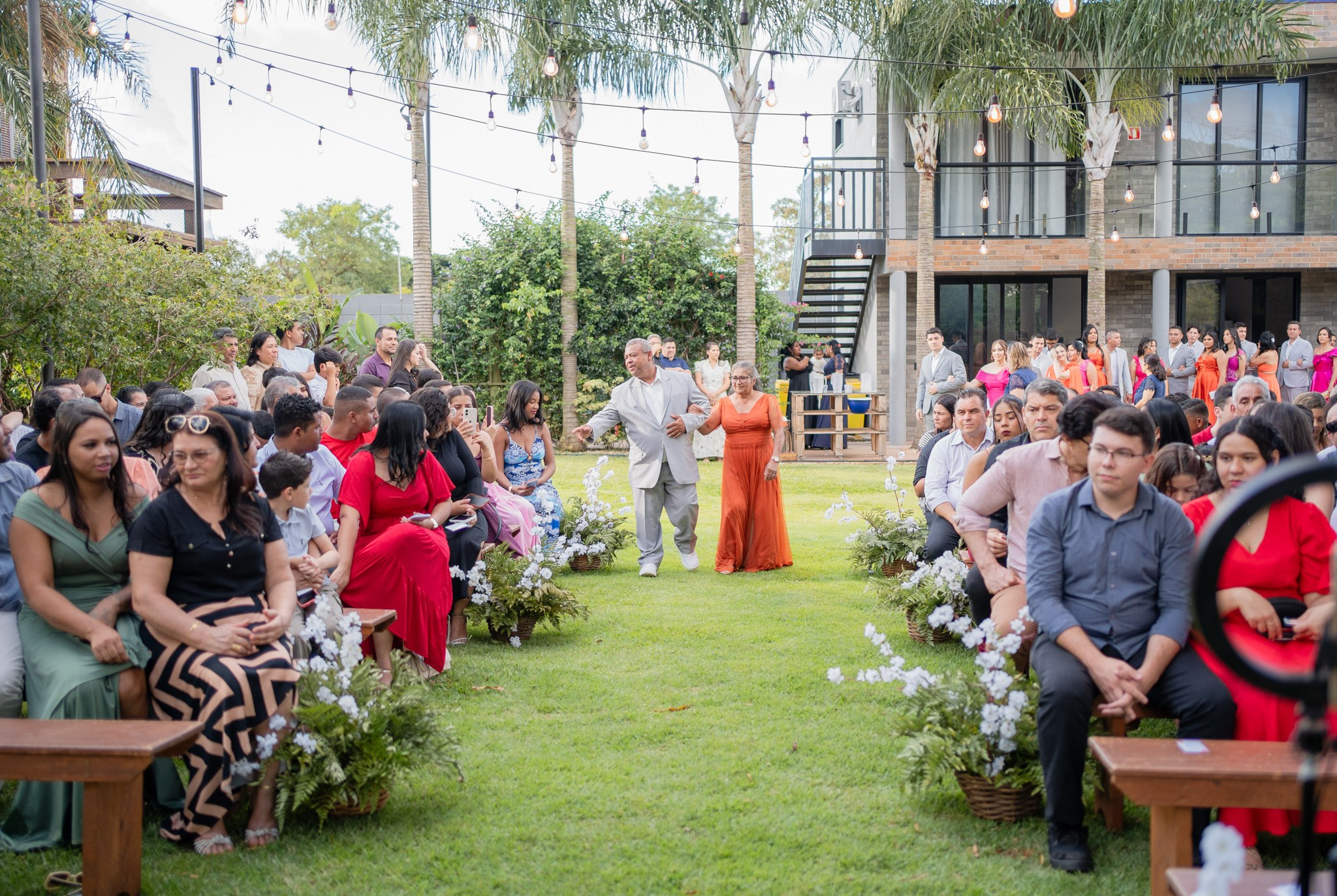 Larissa & Vinicius — Espaço Faveral / Aararaquara. Robson Colaço