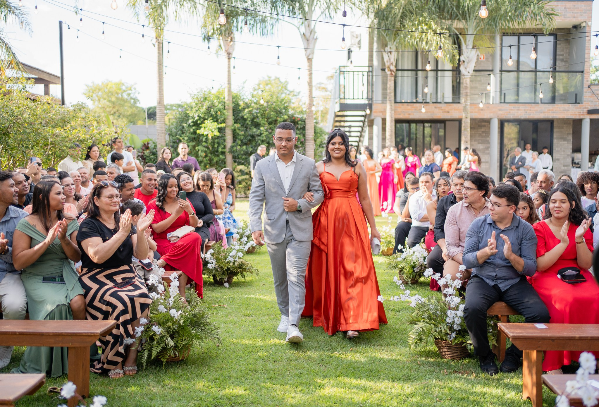 Larissa & Vinicius — Espaço Faveral / Aararaquara. Robson Colaço
