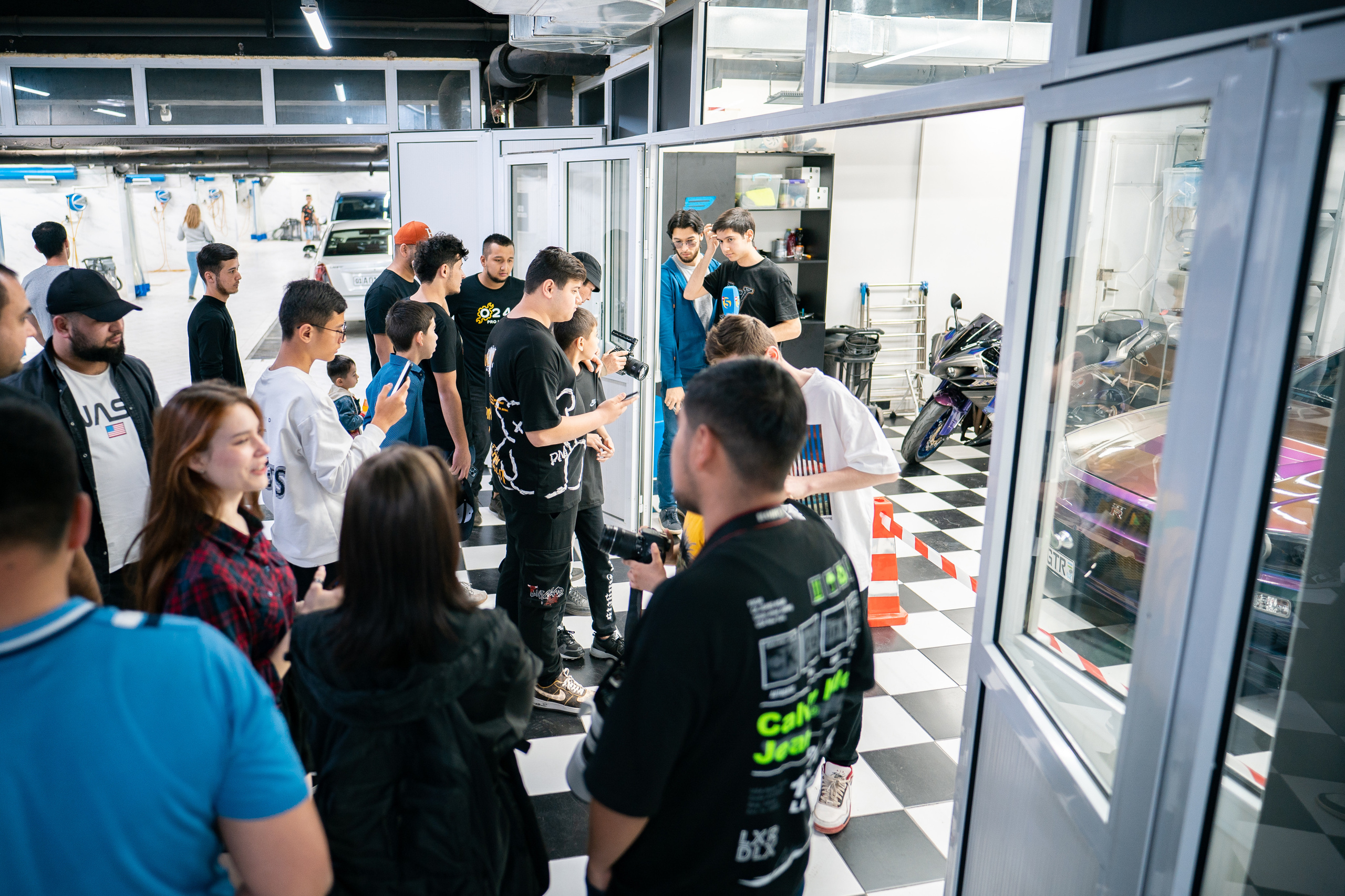 024_Custom. Фотограф Григорий Кравец