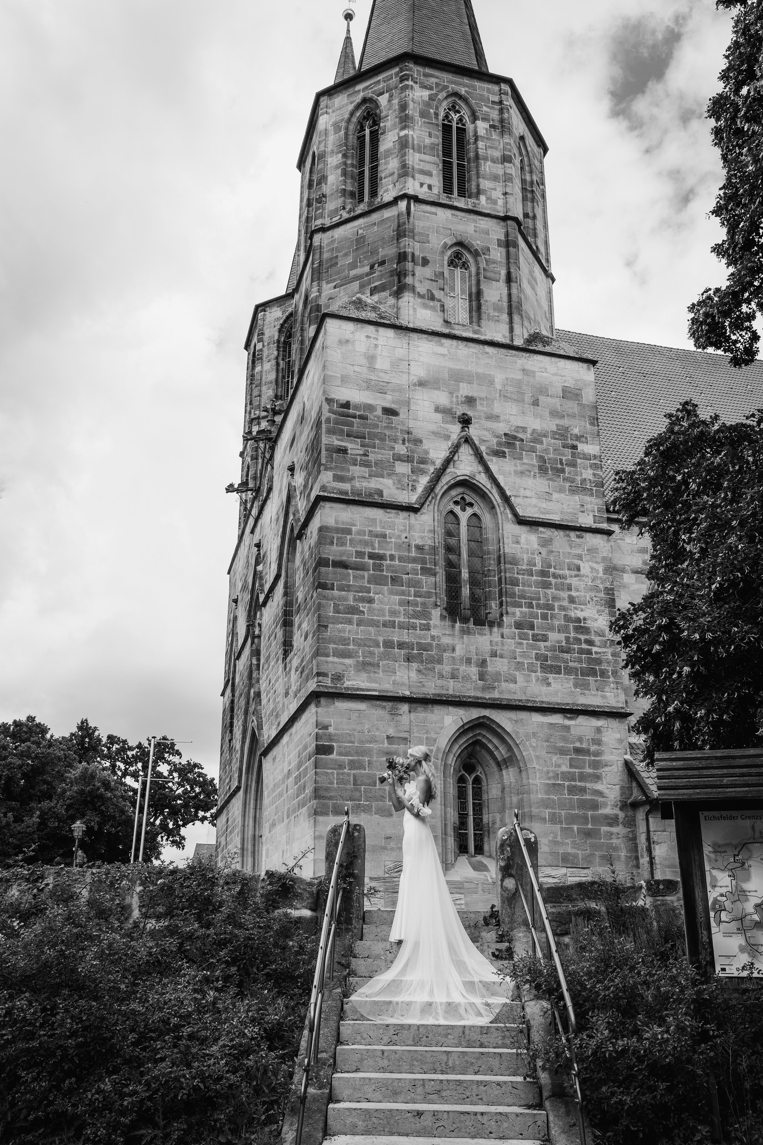 Svetlana and Yann. Hochzeitsgeschichten – Professionelle Hochzeitsfotografie & Videografie in Deutschland, Italien, Spanien und ganz Europa