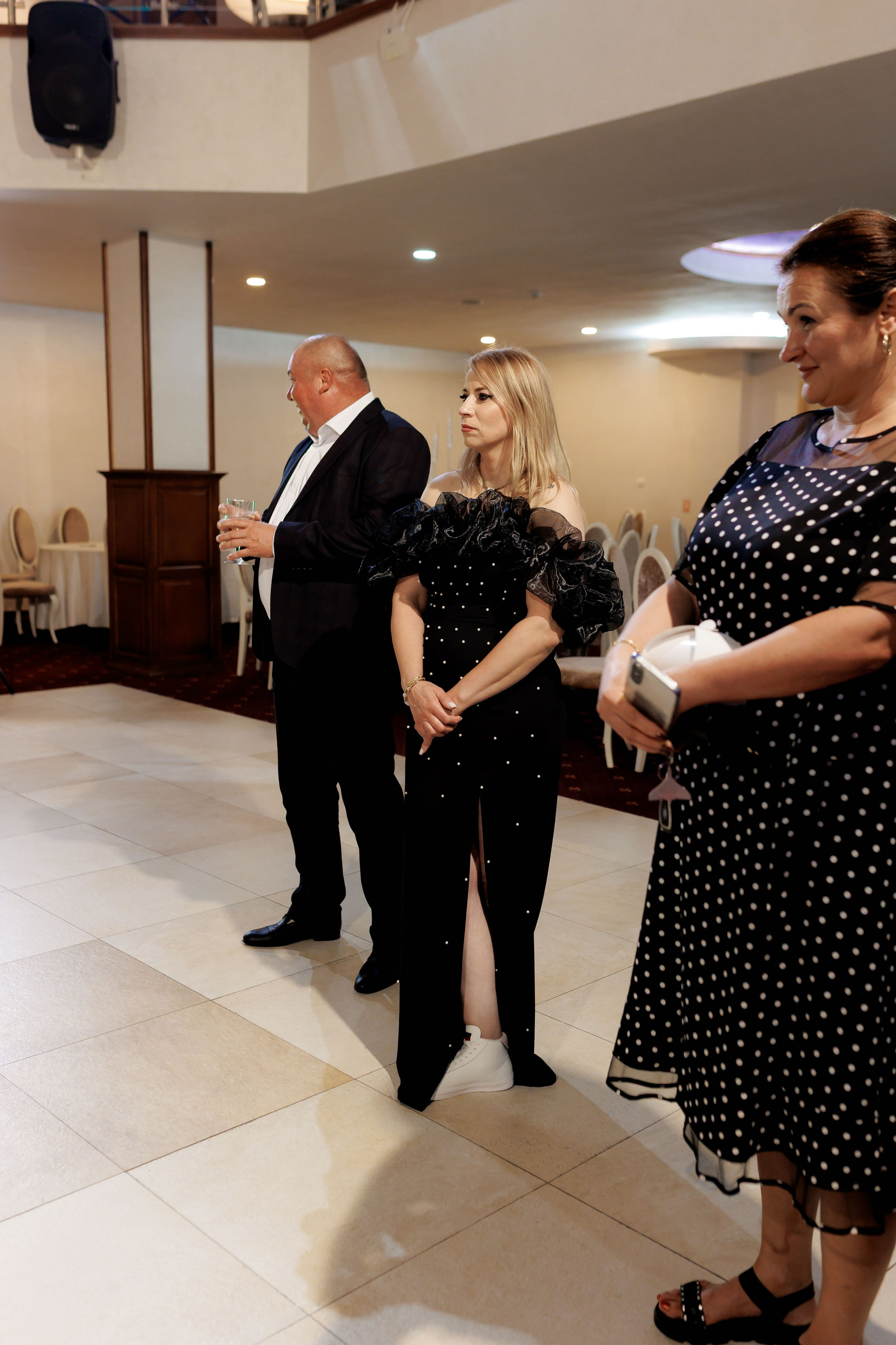 Loredana & Emilian – Ziua Nunții | Videografie - fotografie Botez Suceava, Iași, Botoșani. Servicii foto-video profesionale, pentru momente de neuitat