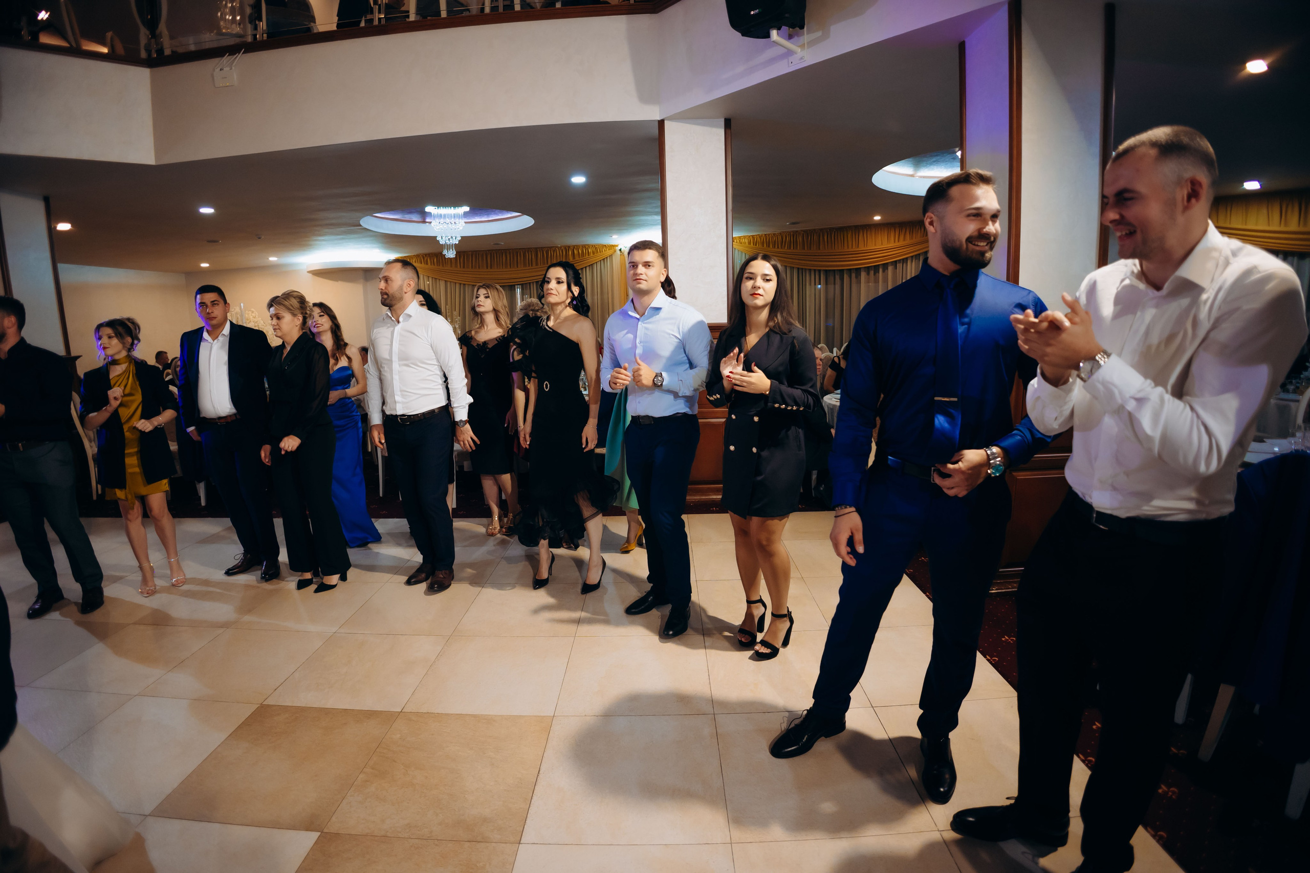 Loredana & Emilian – Ziua Nunții | Videografie - fotografie Botez Suceava, Iași, Botoșani. Servicii foto-video profesionale, pentru momente de neuitat