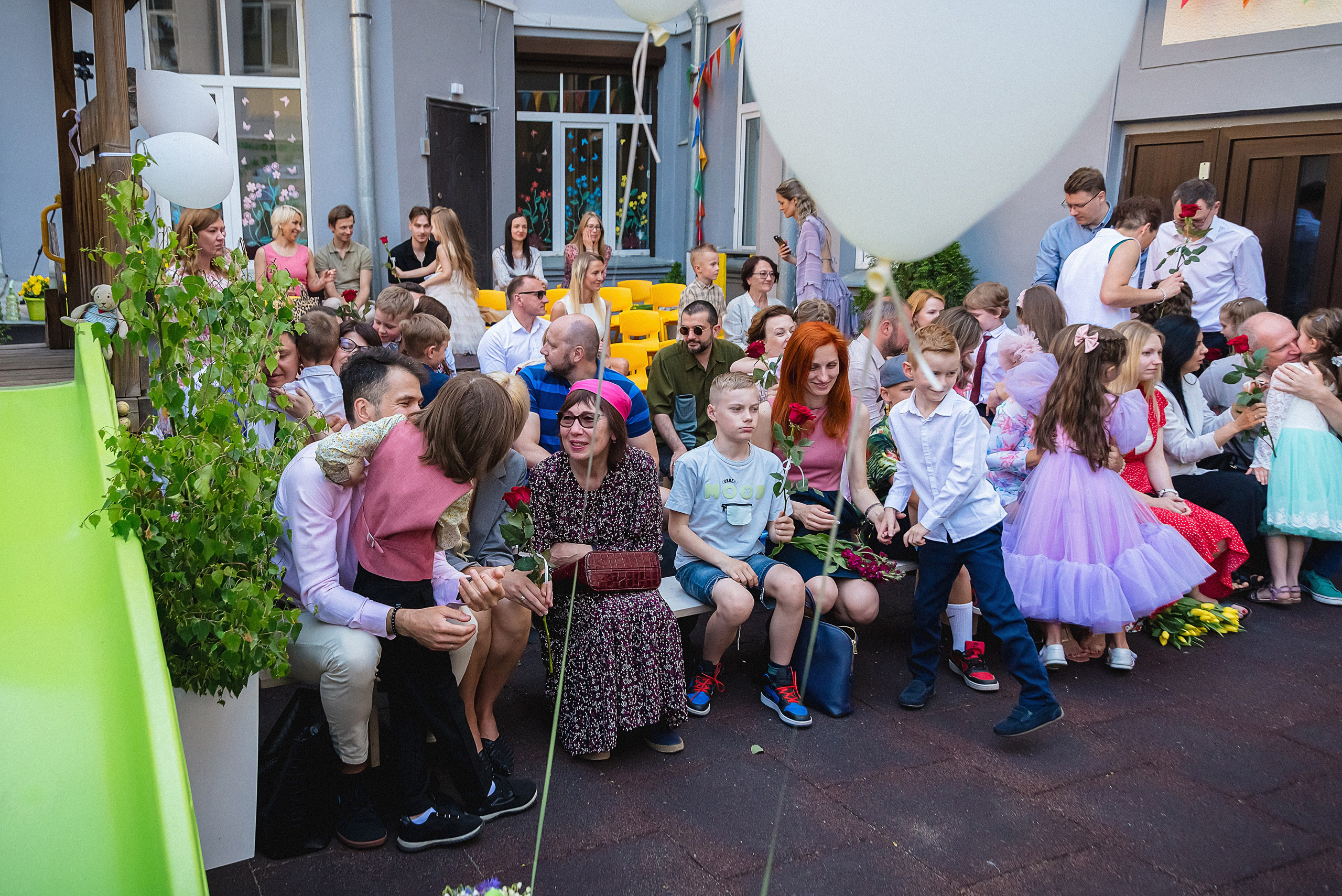 Zīles Skolas Izlaidums. Fotogrāfs Rīgā. Gīmenes, individuālās un dažādu produktu fotosesijas