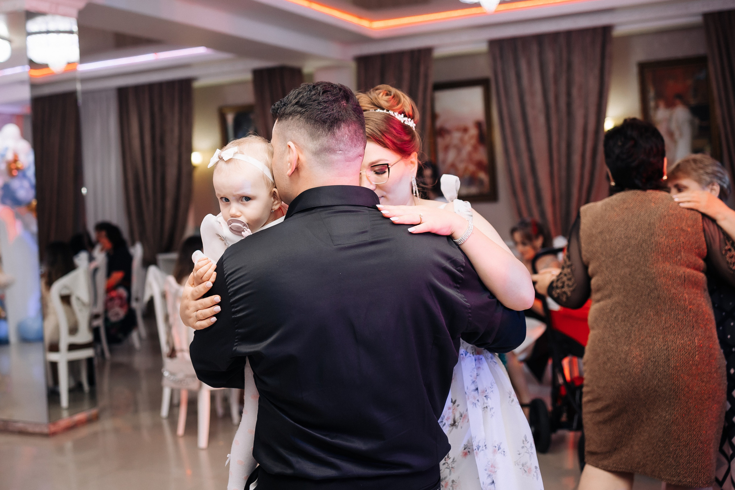 Marius & Amelia. Fotograful evenimentului tău