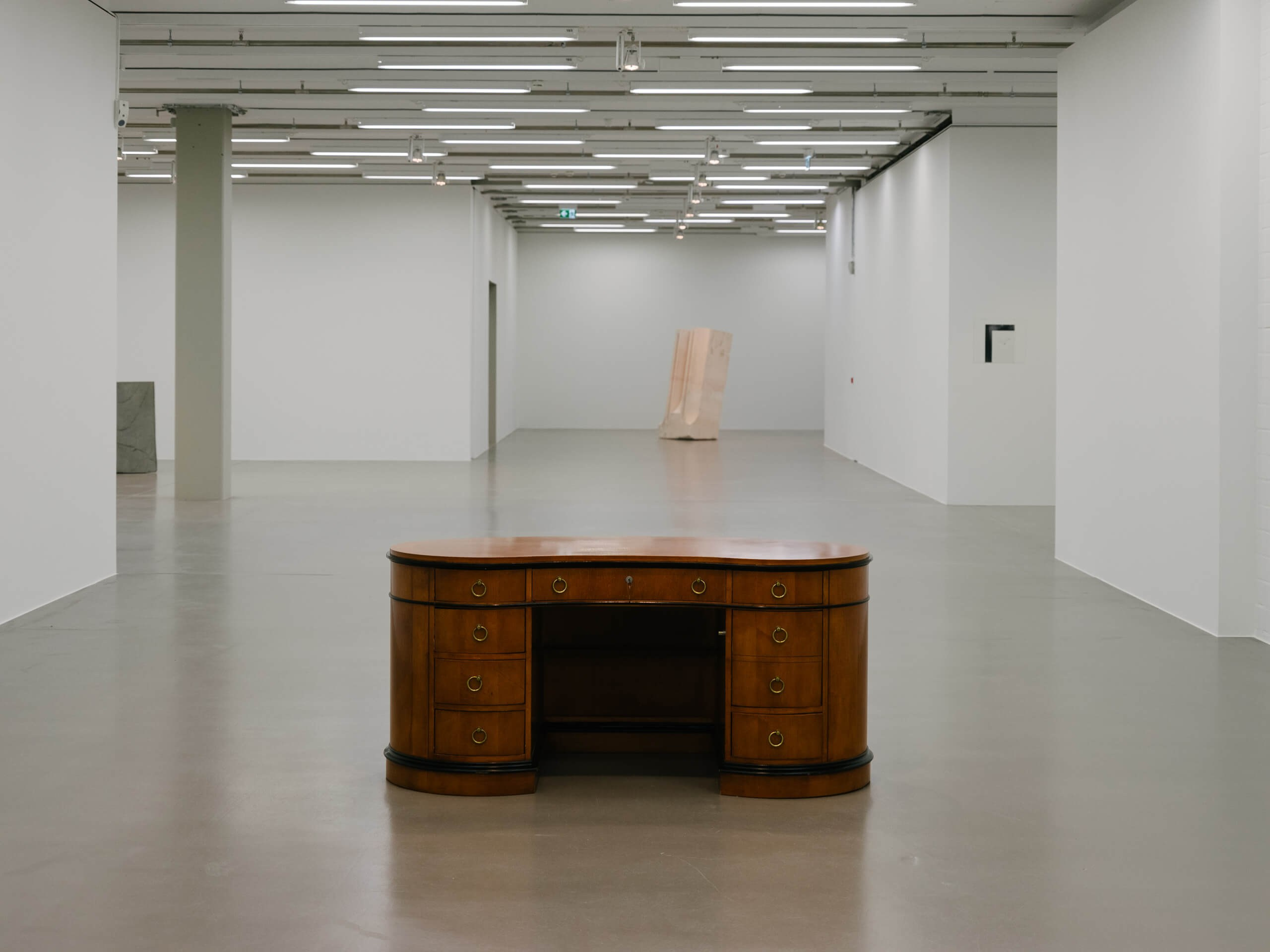 MMK T. Photographer Viktor Nikishov