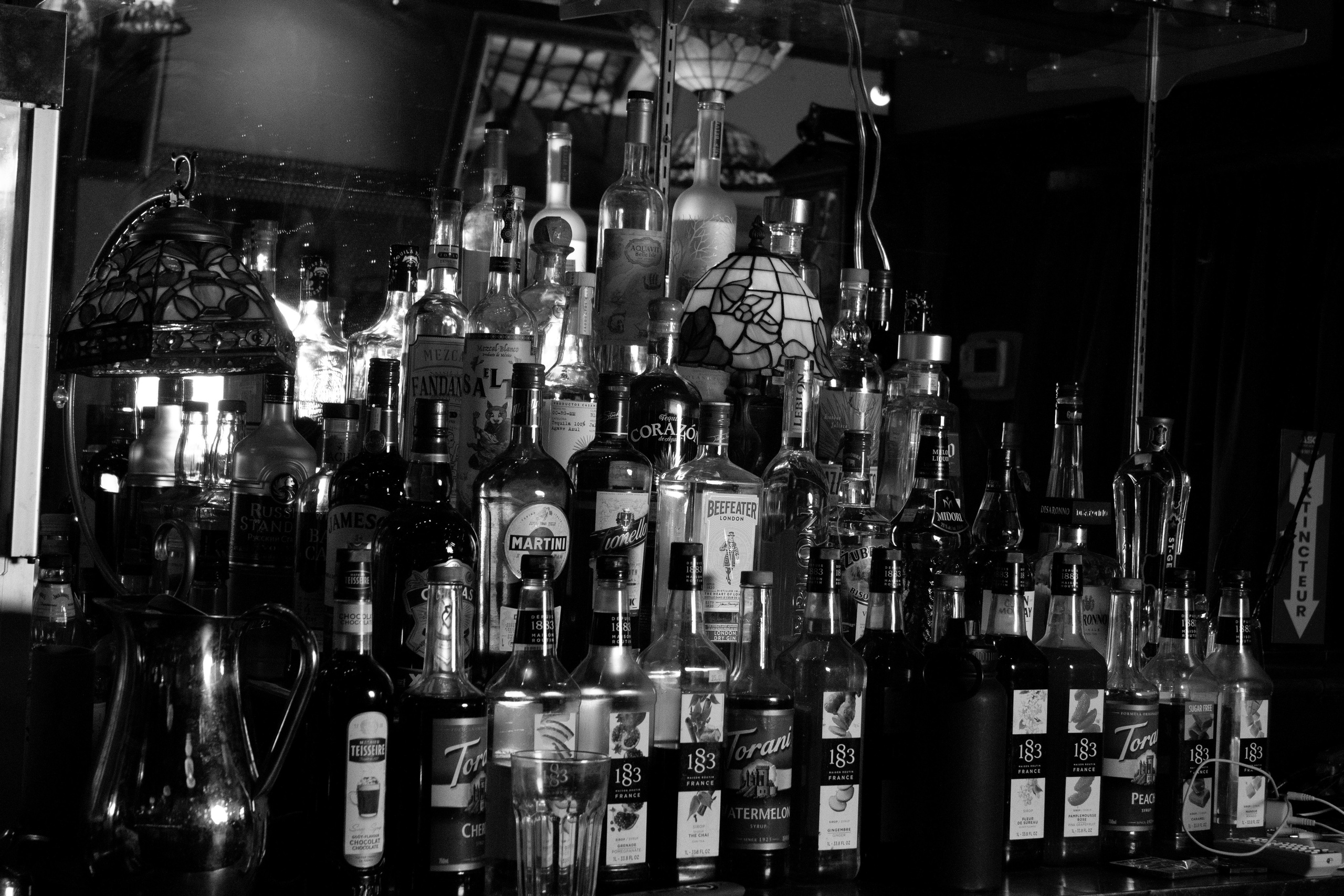 Bars, restaurants, cafés, interiors, teams, work processes, and services