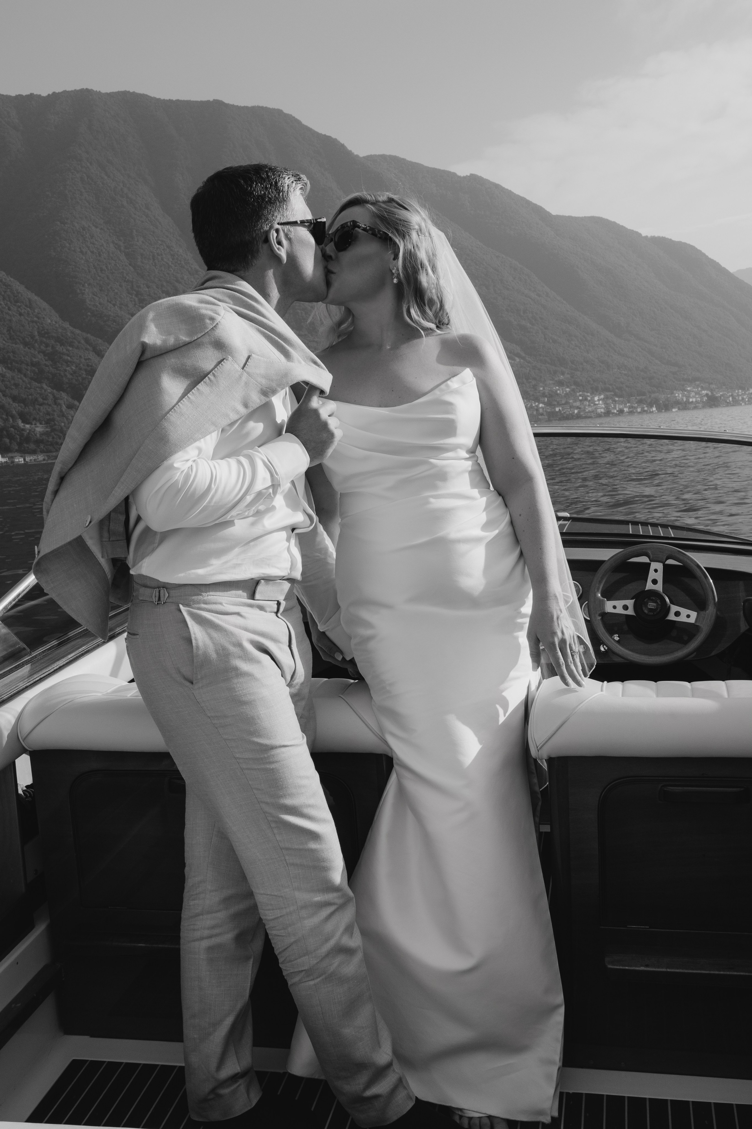 ASHLEY AND RENZO _LAKE COMO. PHOTOGRAPHER IN ITALY