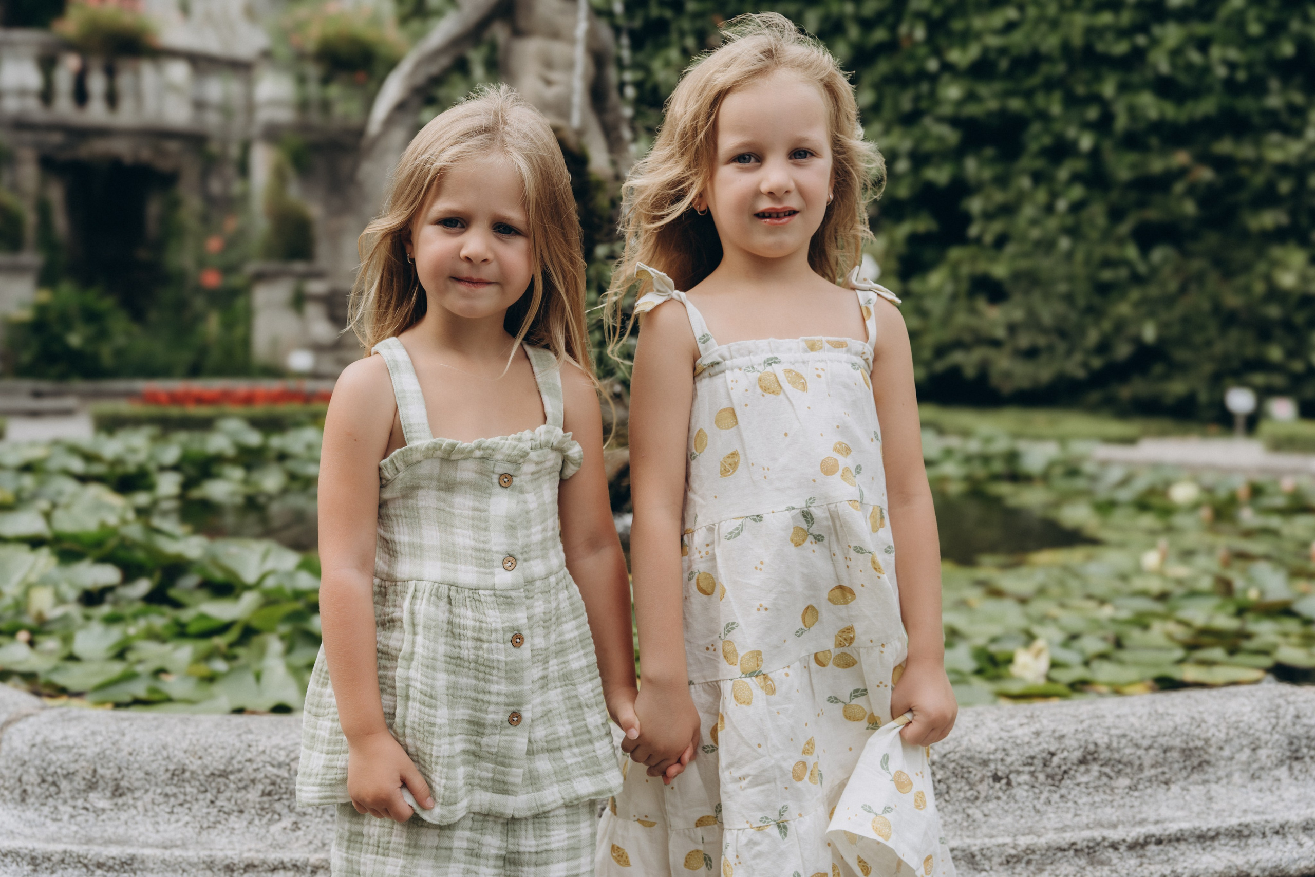 Family moments in Como Lake. PHOTOGRAPHER IN ITALY
