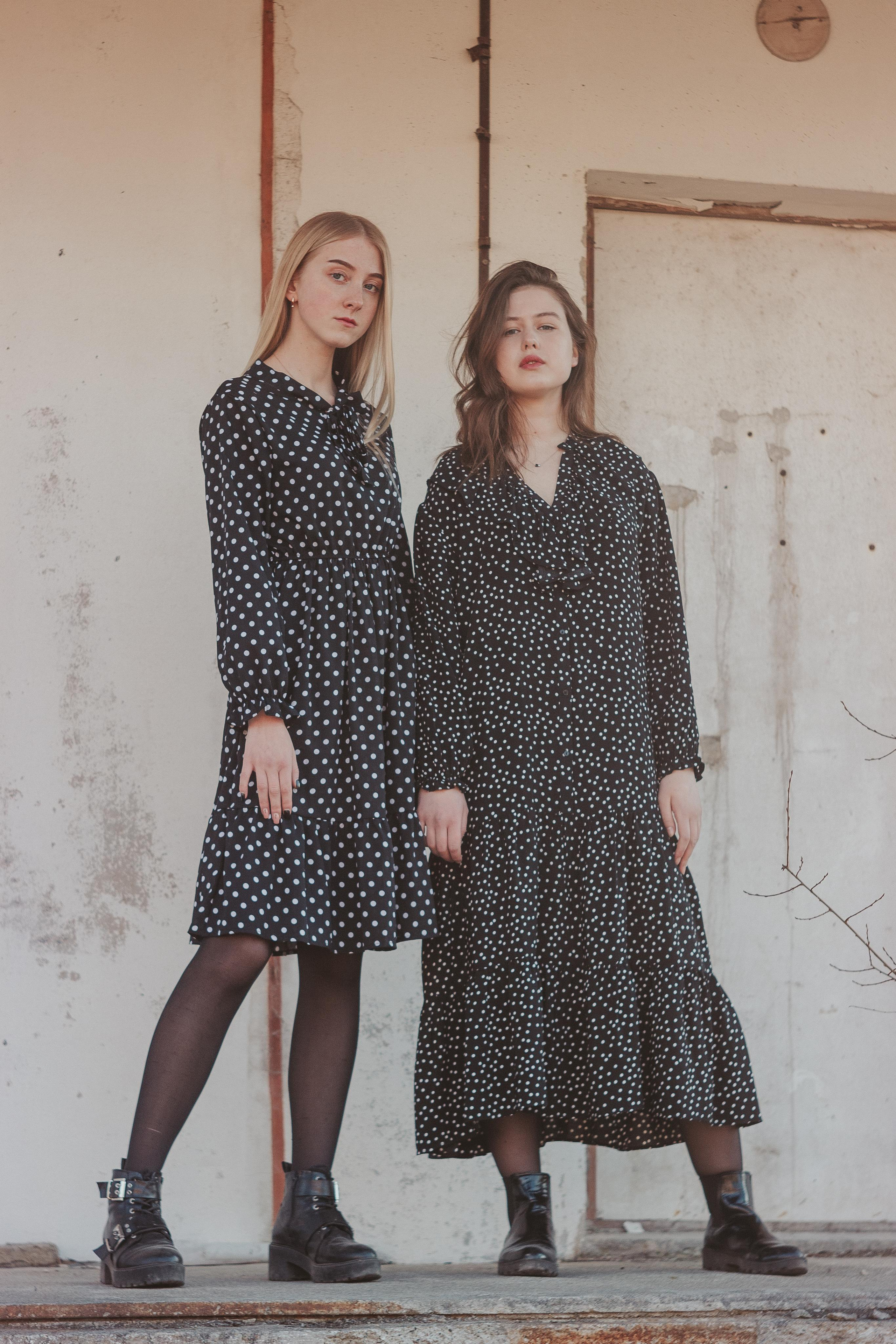 Ana & Akvilė. Fotografė Aleksandra Samozvanova