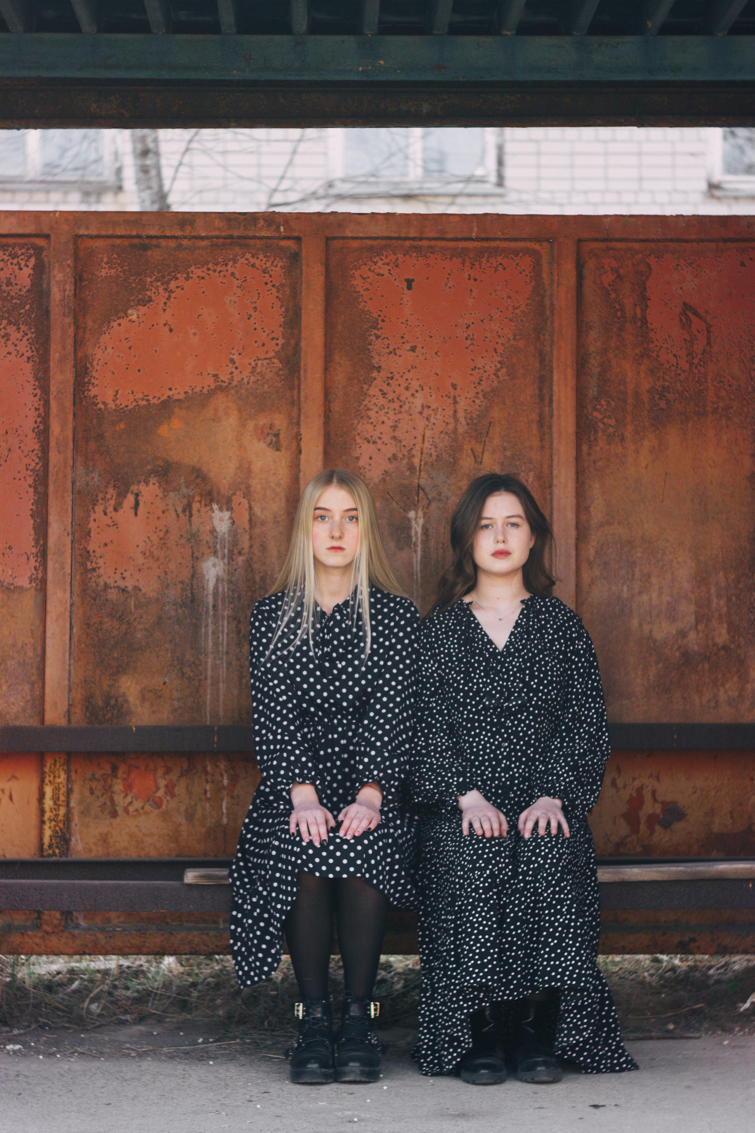 Ana & Akvilė. Fotografė Aleksandra Samozvanova