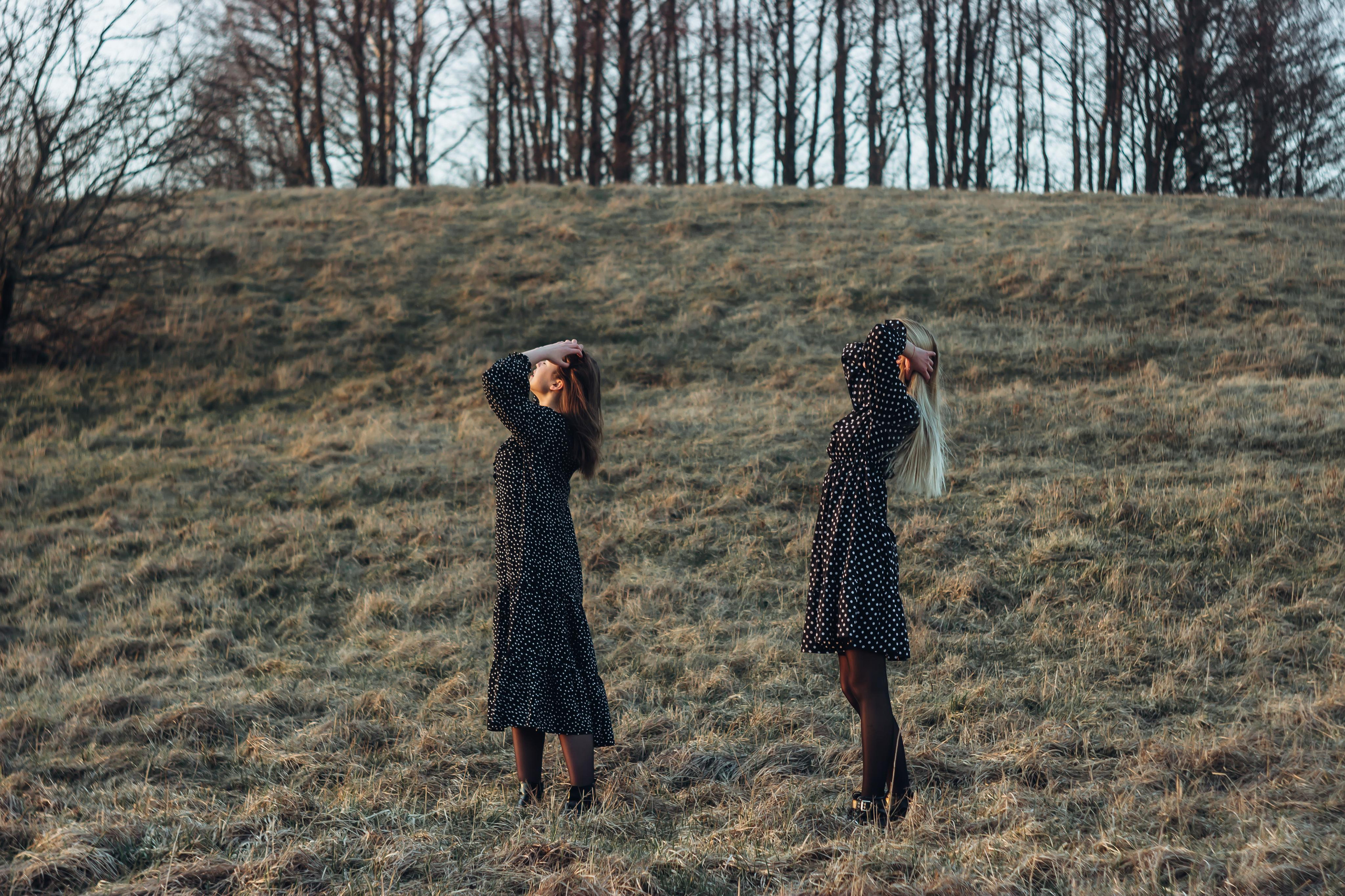 Ana & Akvilė. Fotografė Aleksandra Samozvanova