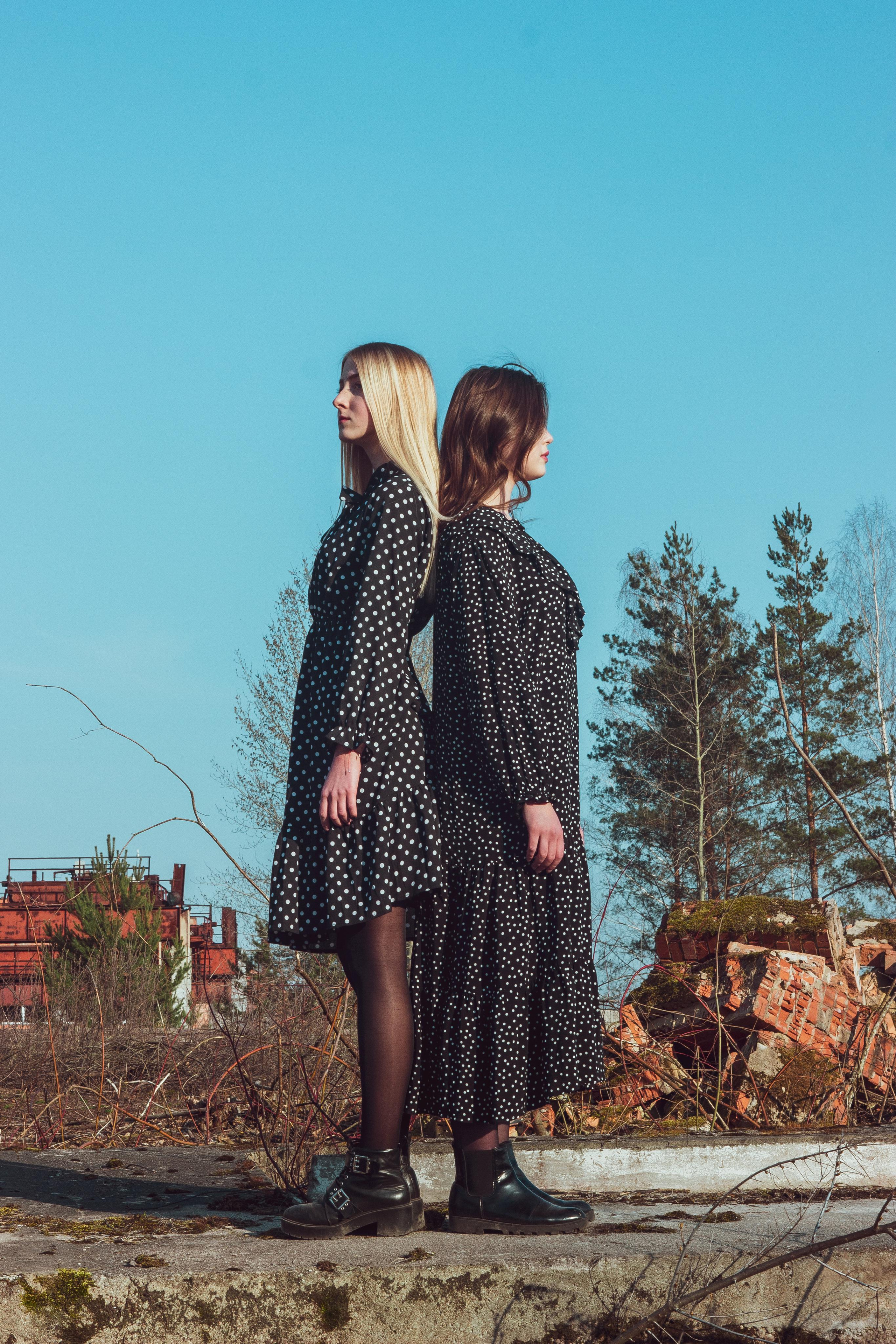 Ana & Akvilė. Fotografė Aleksandra Samozvanova