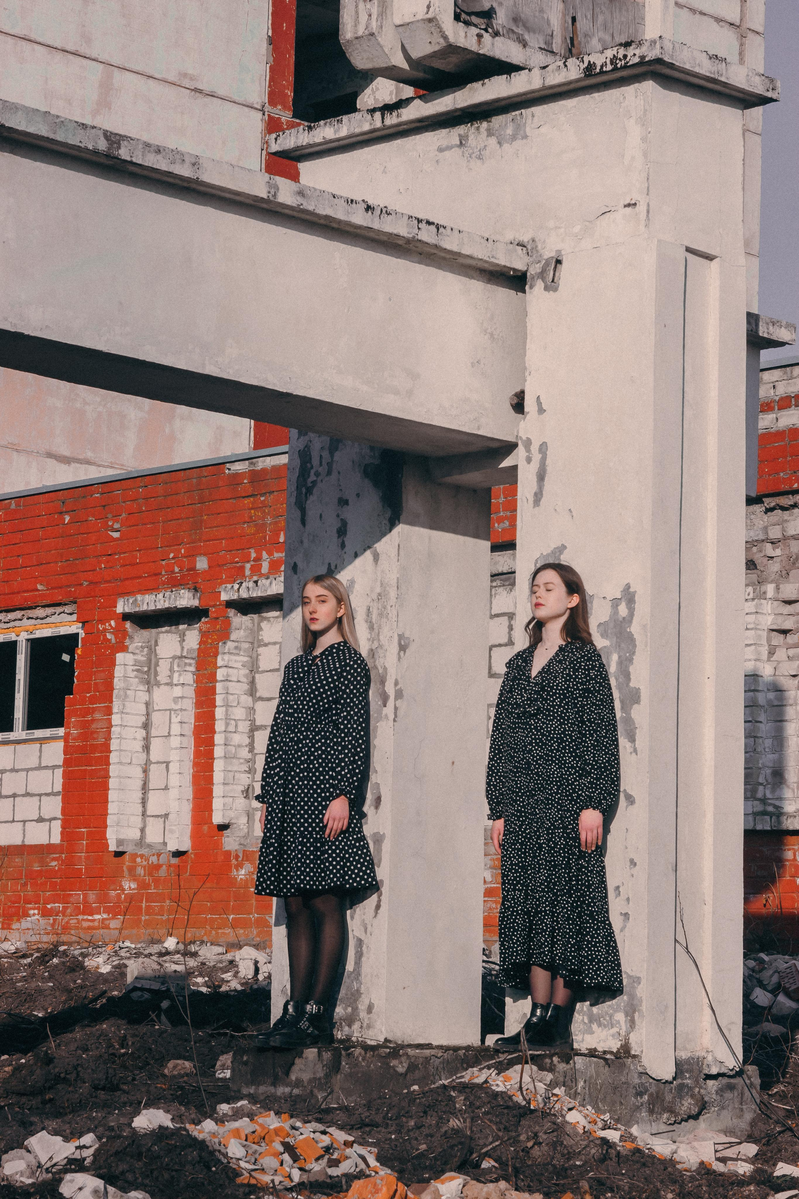 Ana & Akvilė. Fotografė Aleksandra Samozvanova