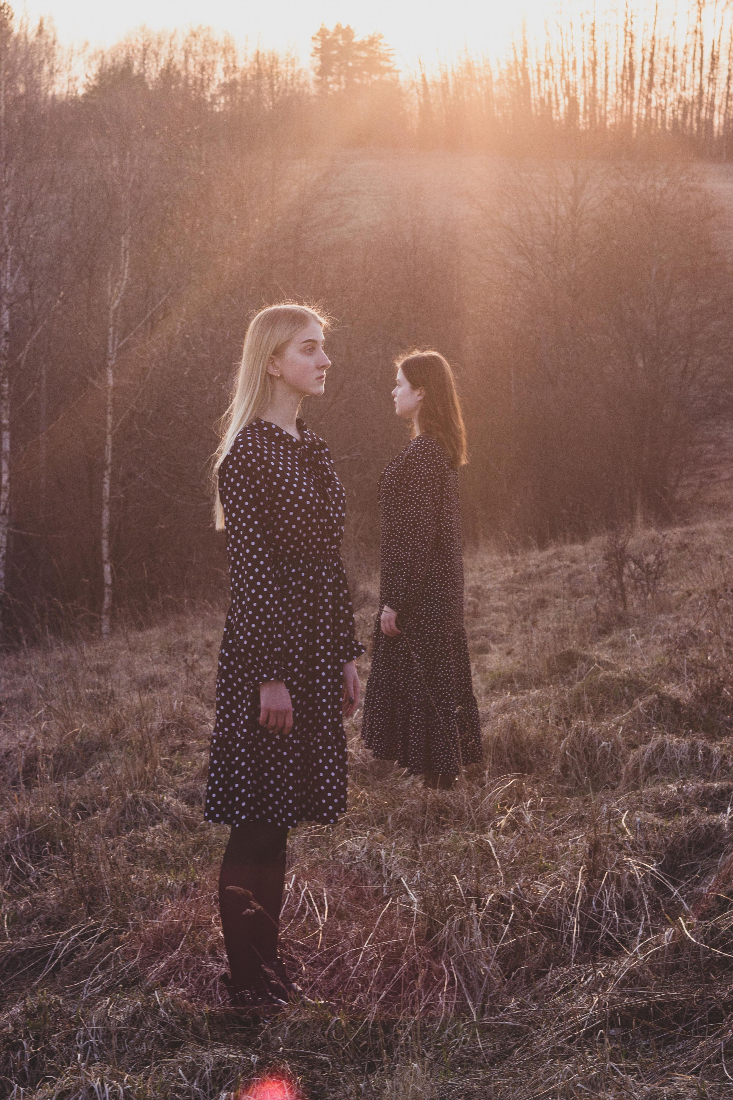 Ana & Akvilė. Fotografė Aleksandra Samozvanova