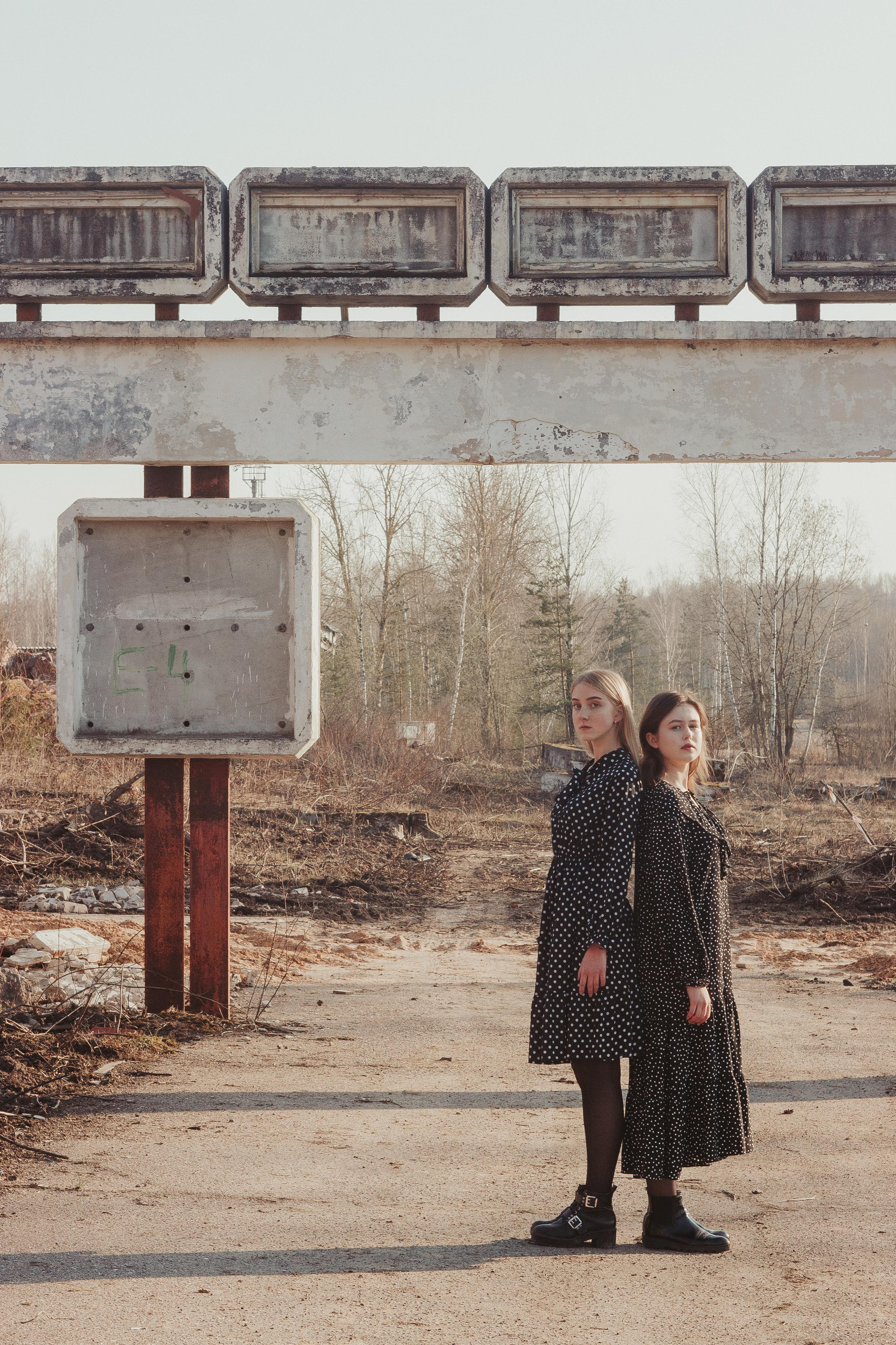 Ana & Akvilė. Fotografė Aleksandra Samozvanova