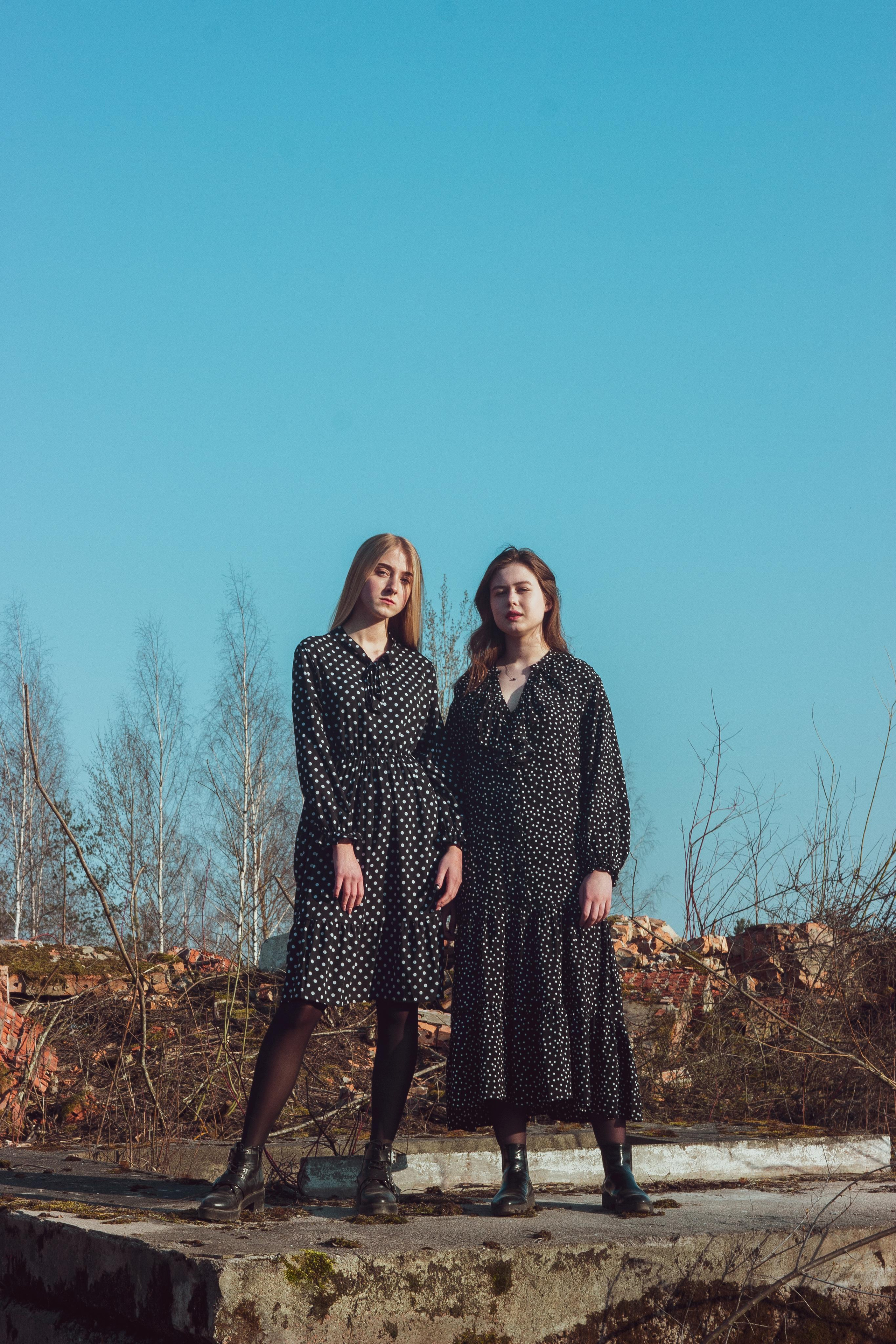 Ana & Akvilė. Fotografė Aleksandra Samozvanova