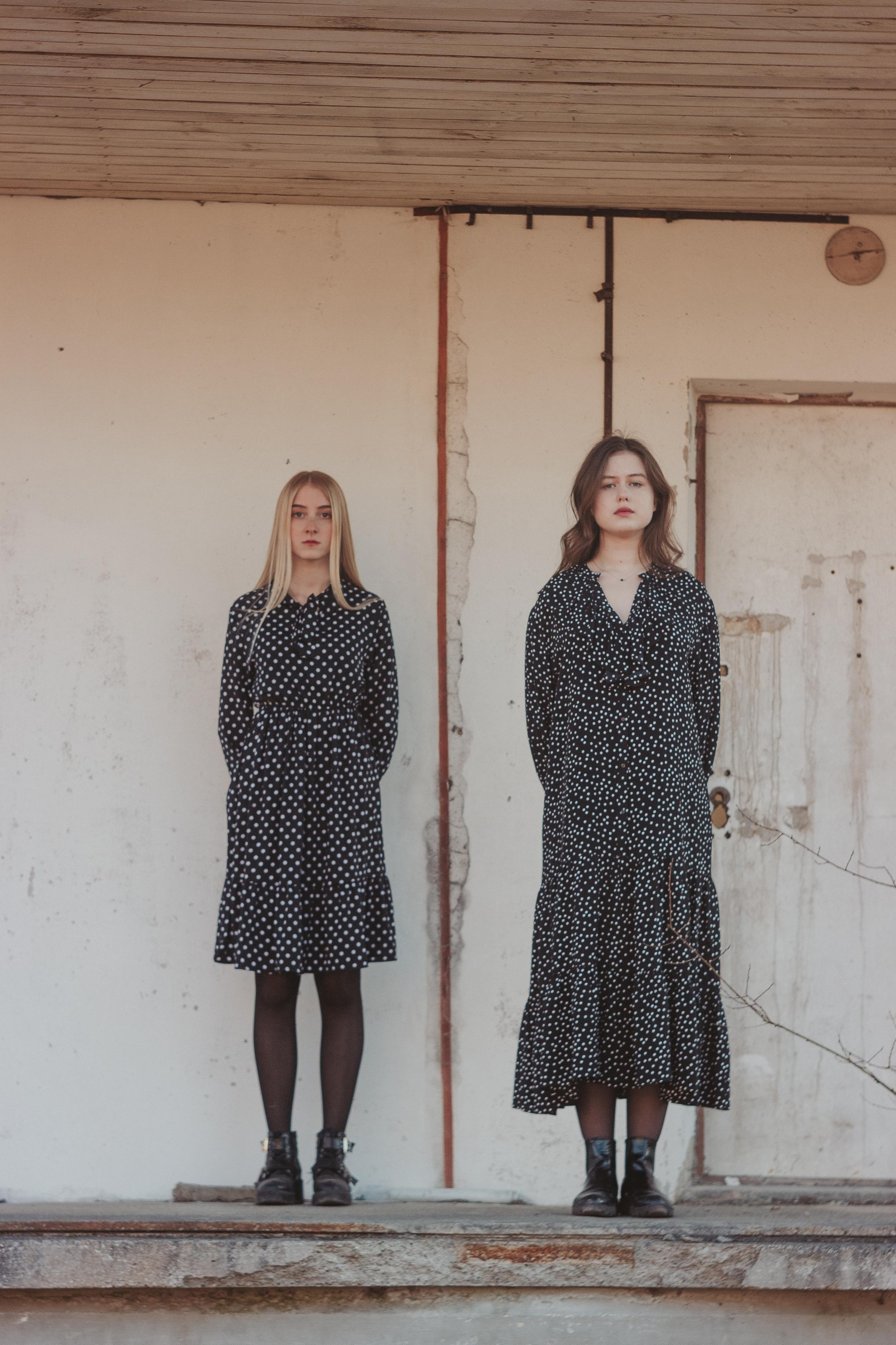 Ana & Akvilė. Fotografė Aleksandra Samozvanova