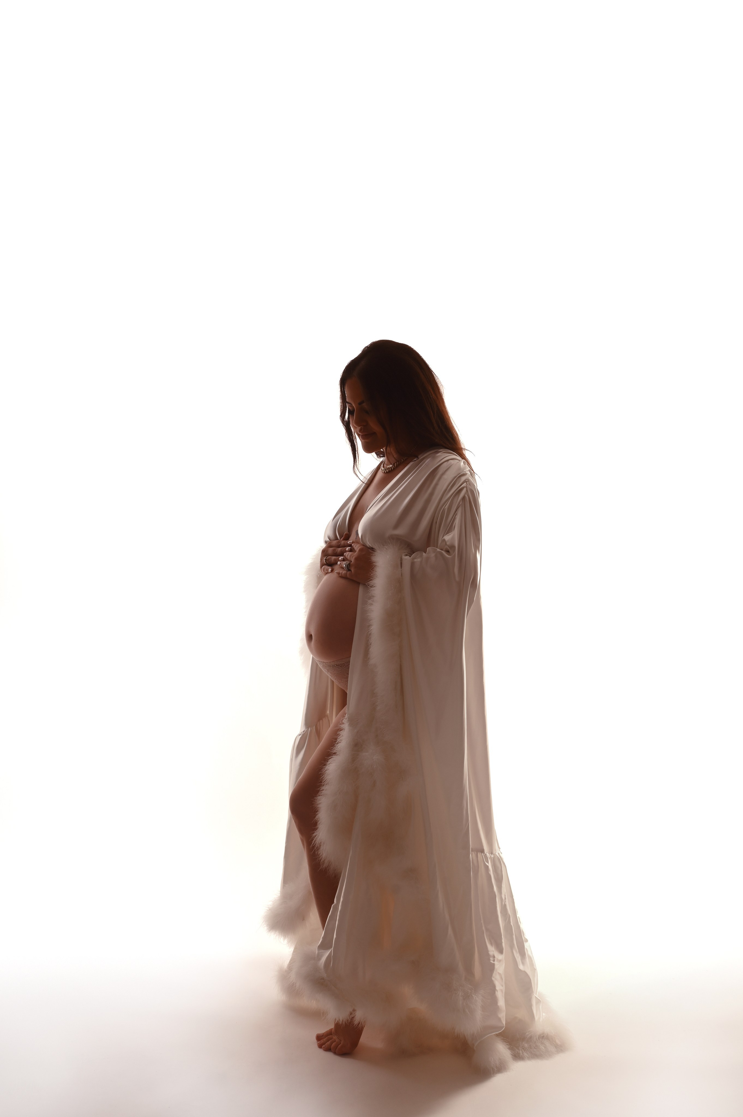 Maternity Vogue Style Photoshoot. WELCOME