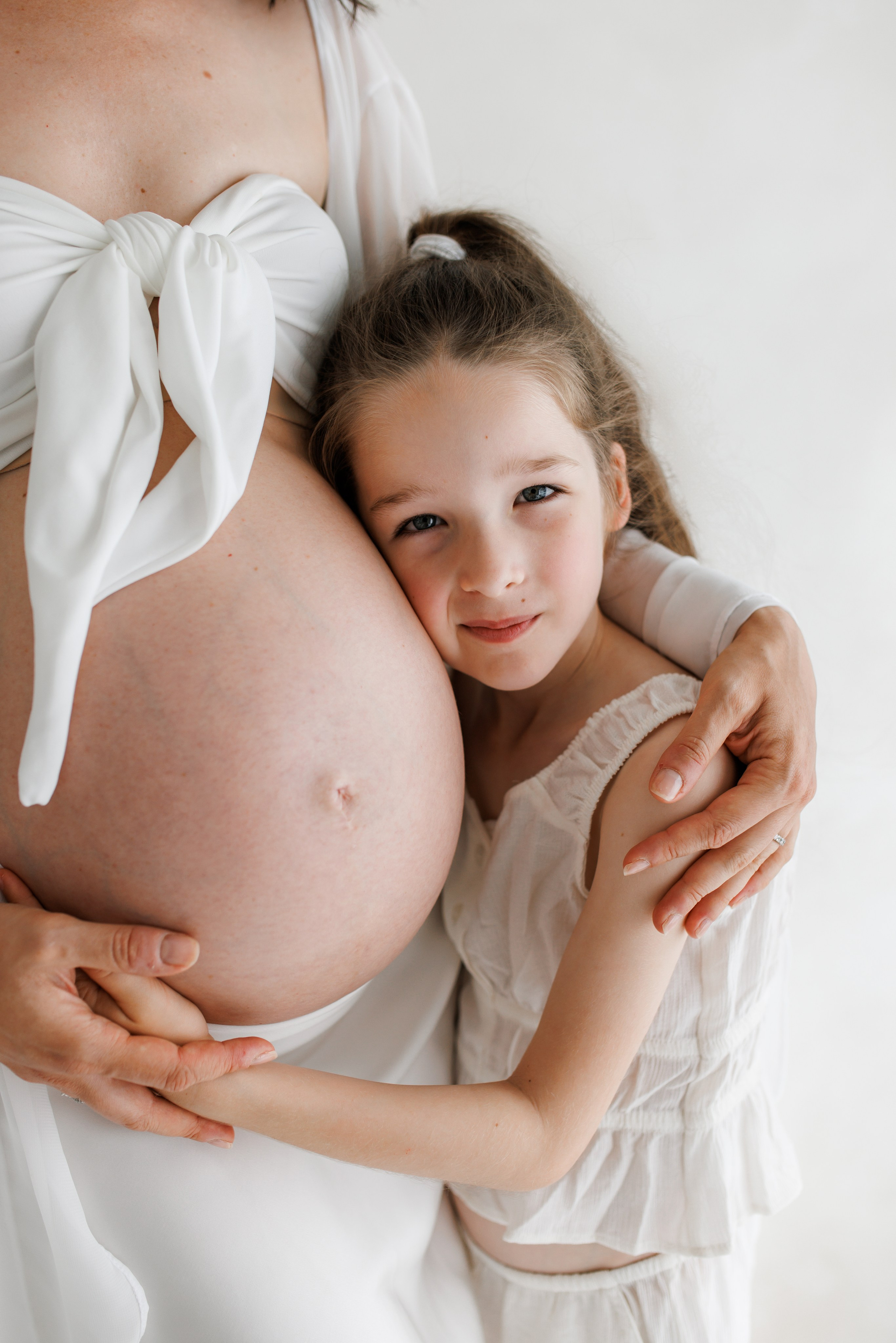 Professionelle Schwangerschaftsfotografie in Zürich & Uster — natürlich, modern und unvergesslich. Wedding and Family Photographer Switzerland and Italy. Valeria Diaz