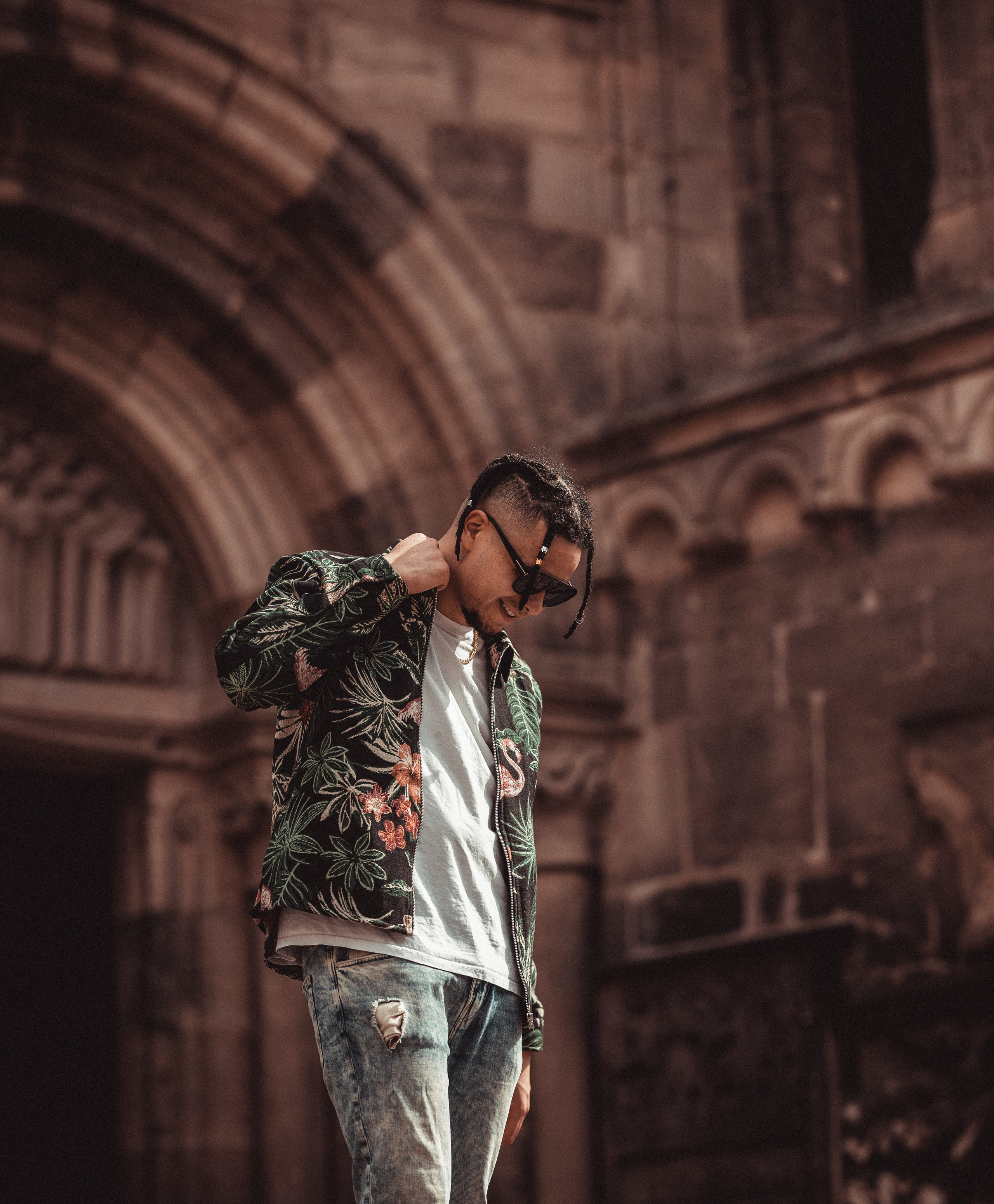 Do it big, do it right and do it with style. Main