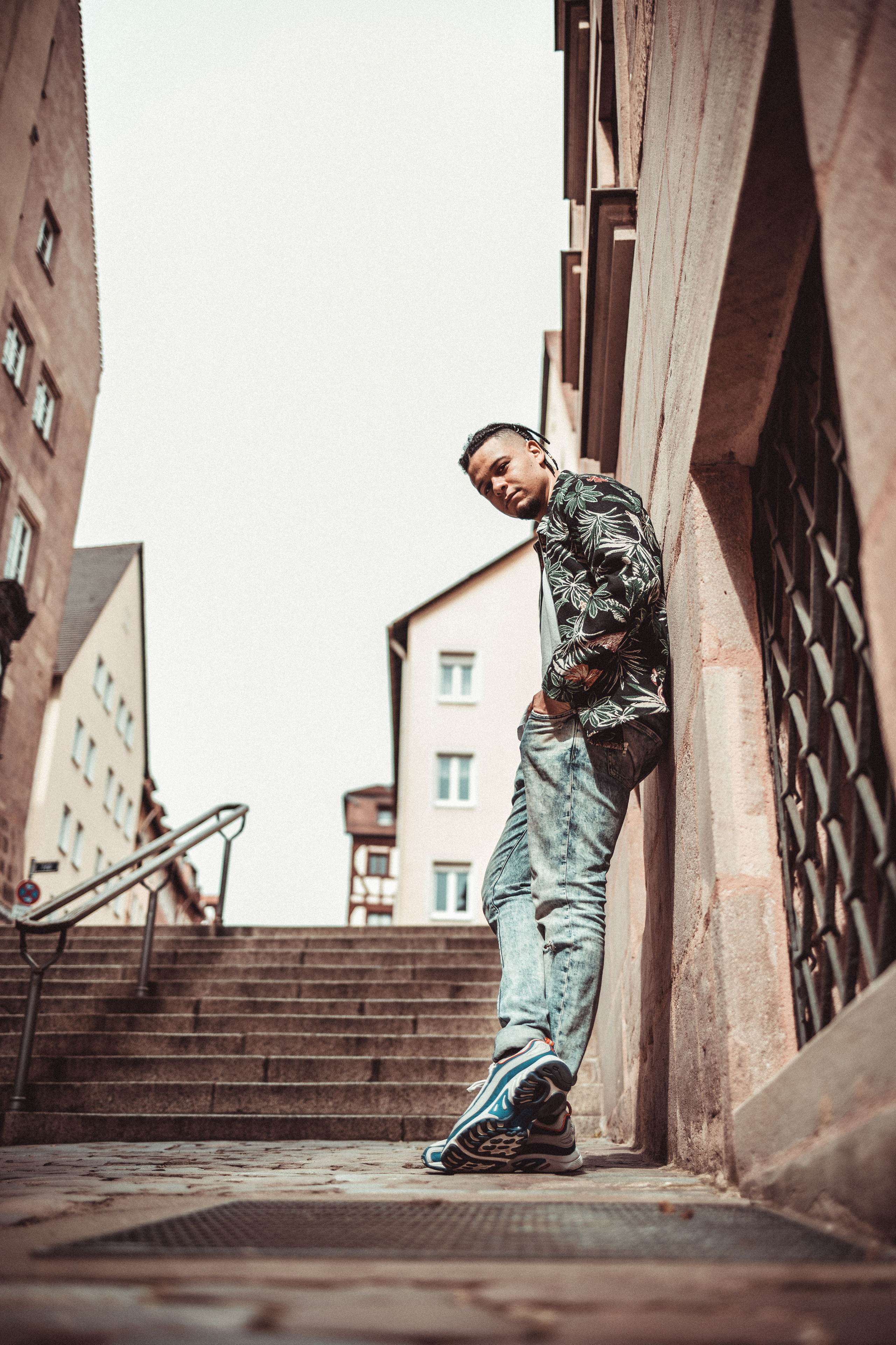 Do it big, do it right and do it with style. Main