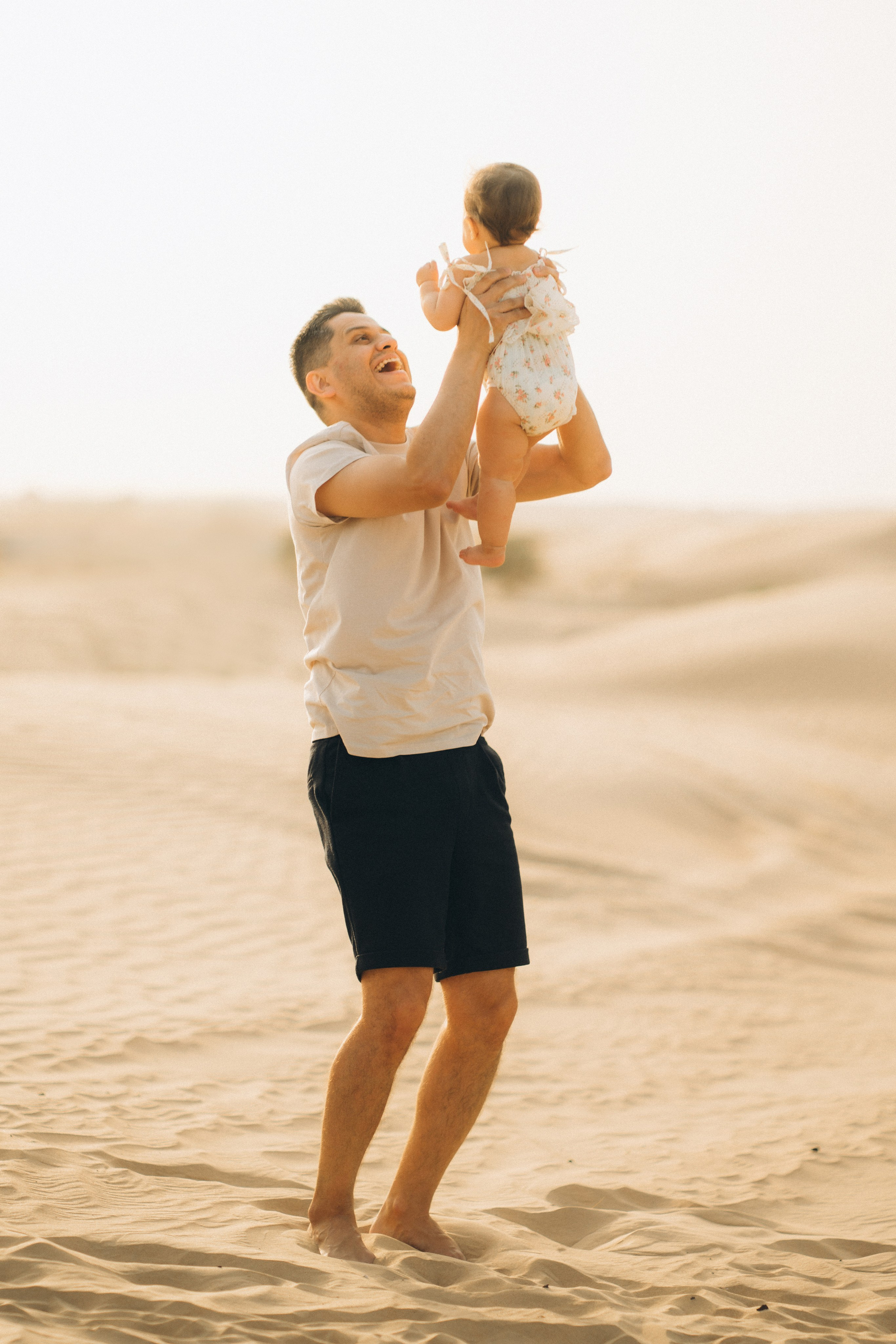 Sunset in the desert. Angela Iakovleva — Family Photographer in Dubai