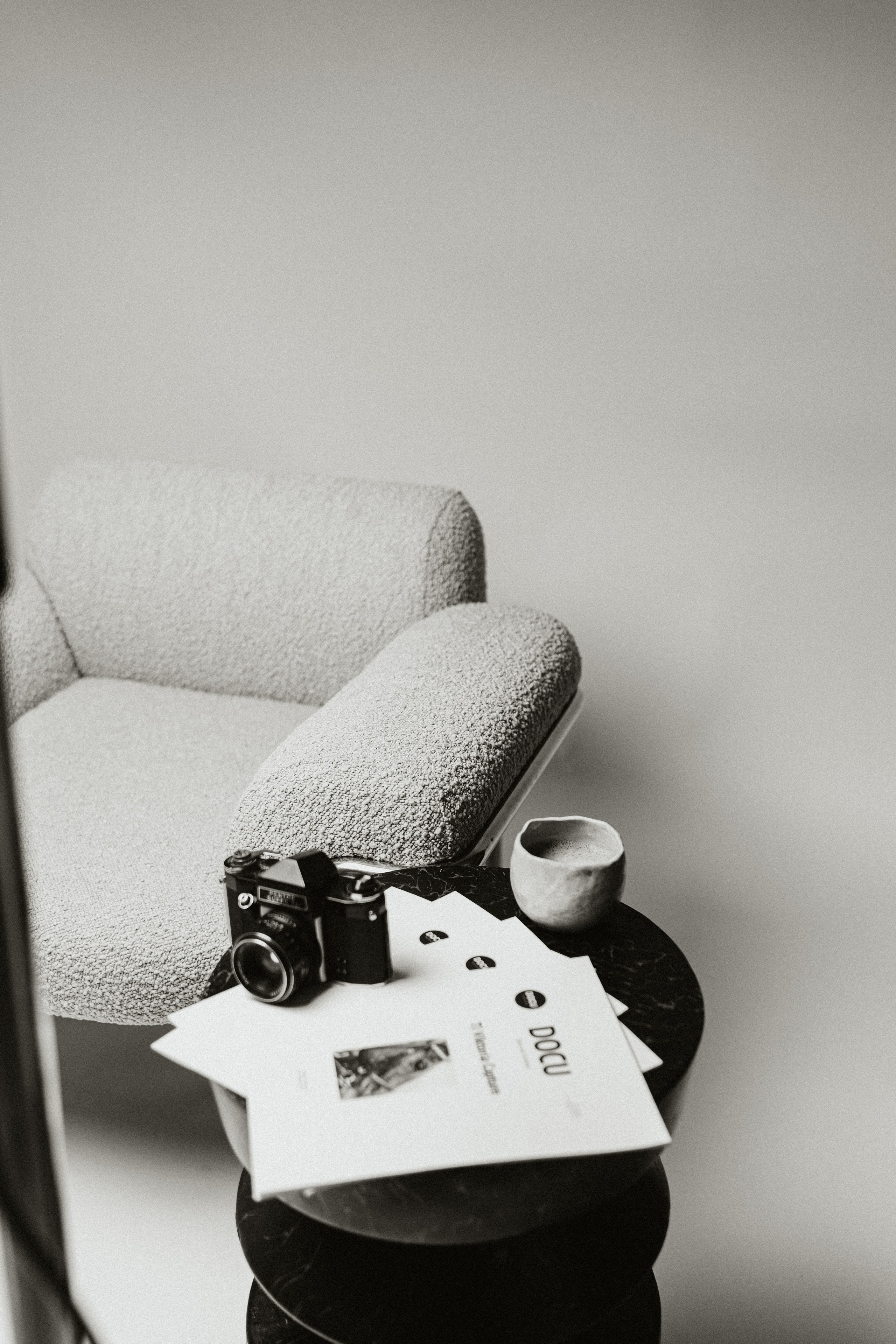 Viki Personal Branding. Candid Photographer in Ireland | Authentic Wedding Photography Miruna Daiana