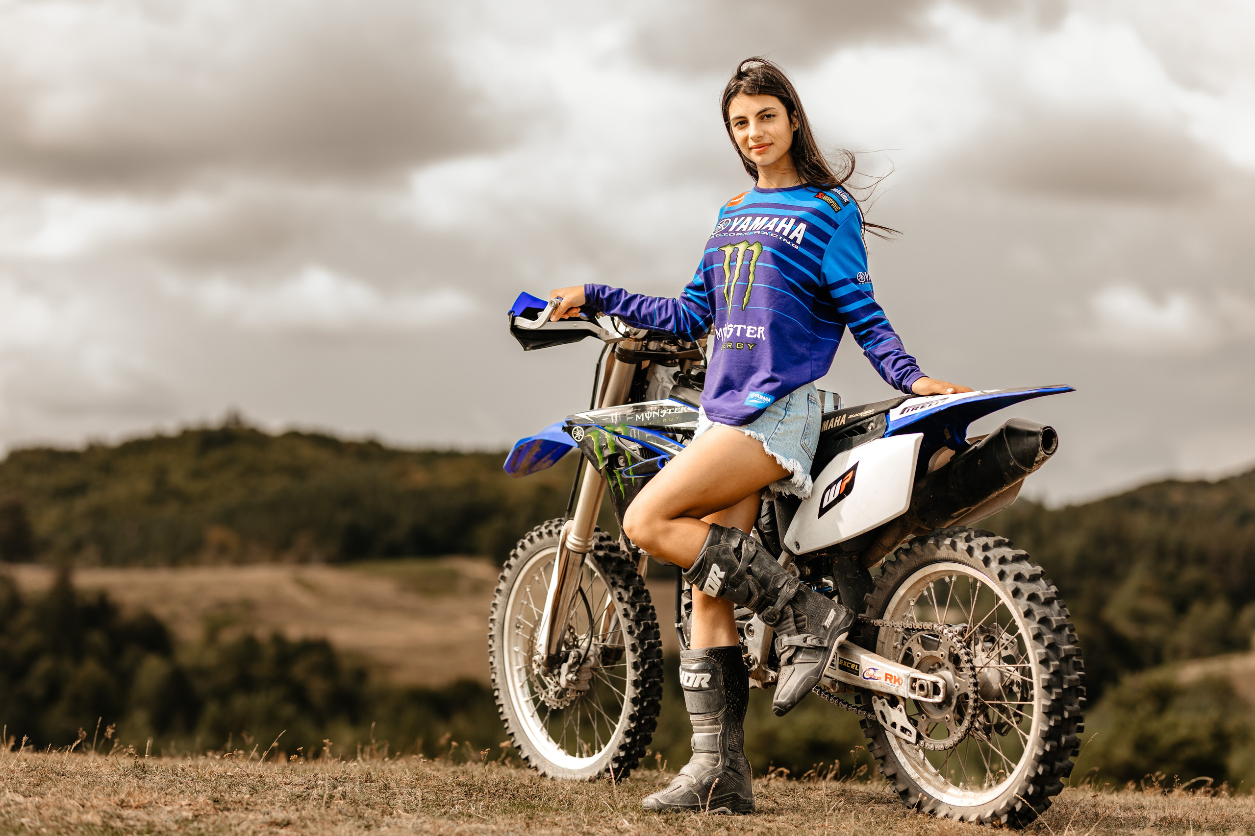 Fetele Enduro. Ionut Brehuescu — Fotograf