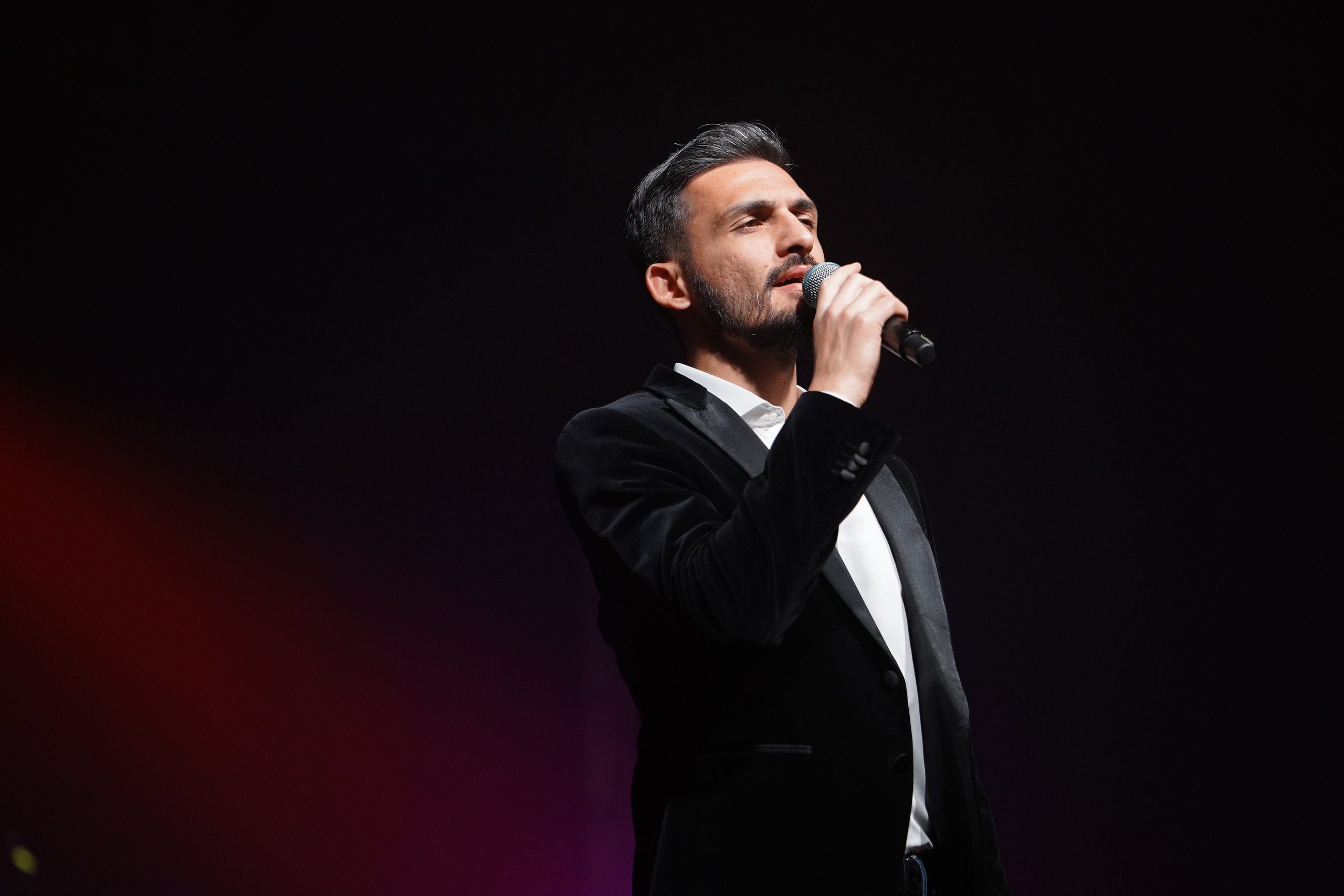 Business. Dmitry Gorodetsky Event Photographer