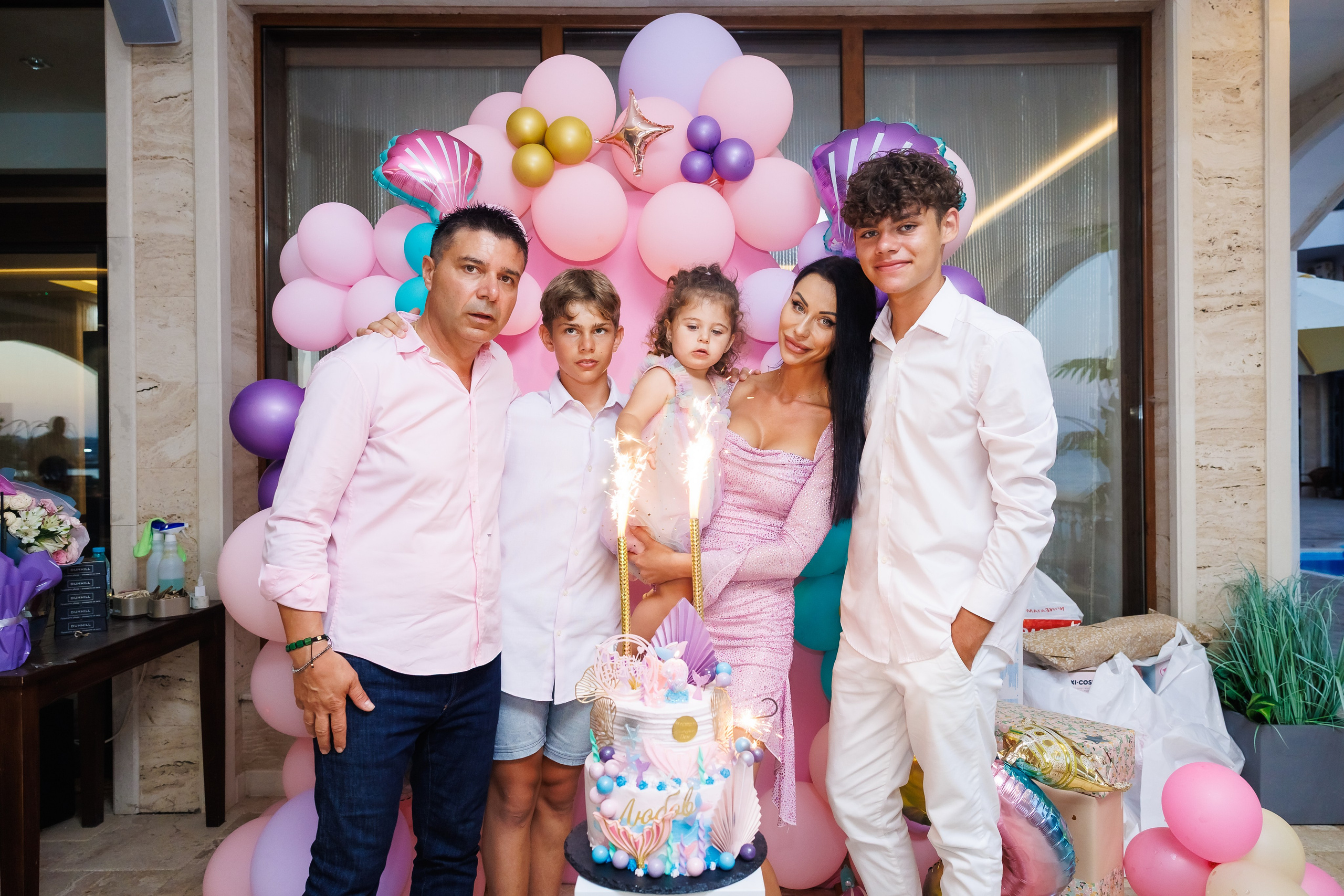 Честит Рожден Ден. Фотограф Ирина Йотова