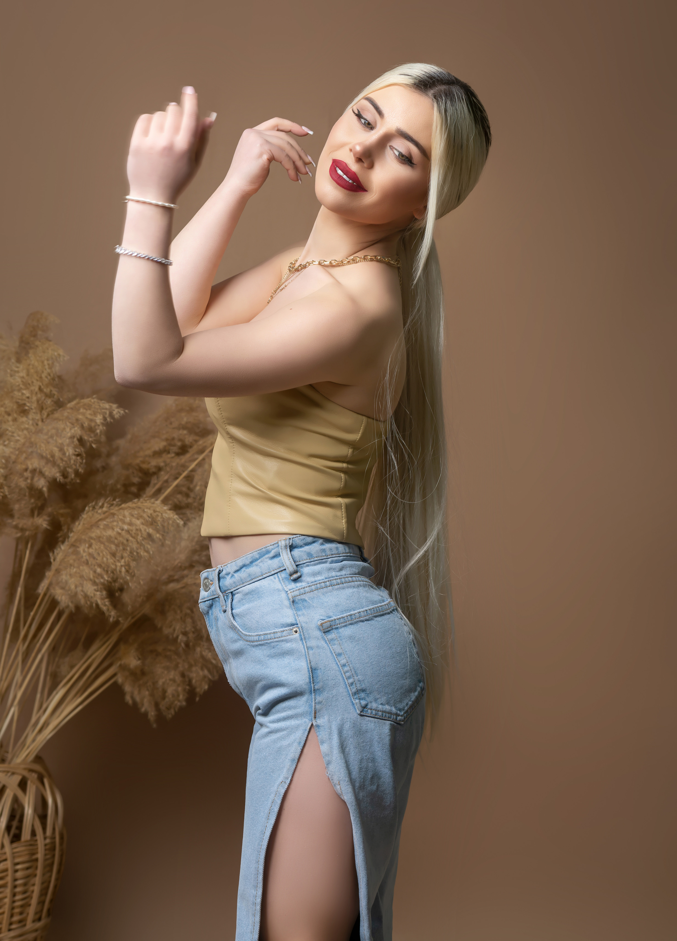 Indoor Portraits. Фотограф в Ереване Макс Авдалян