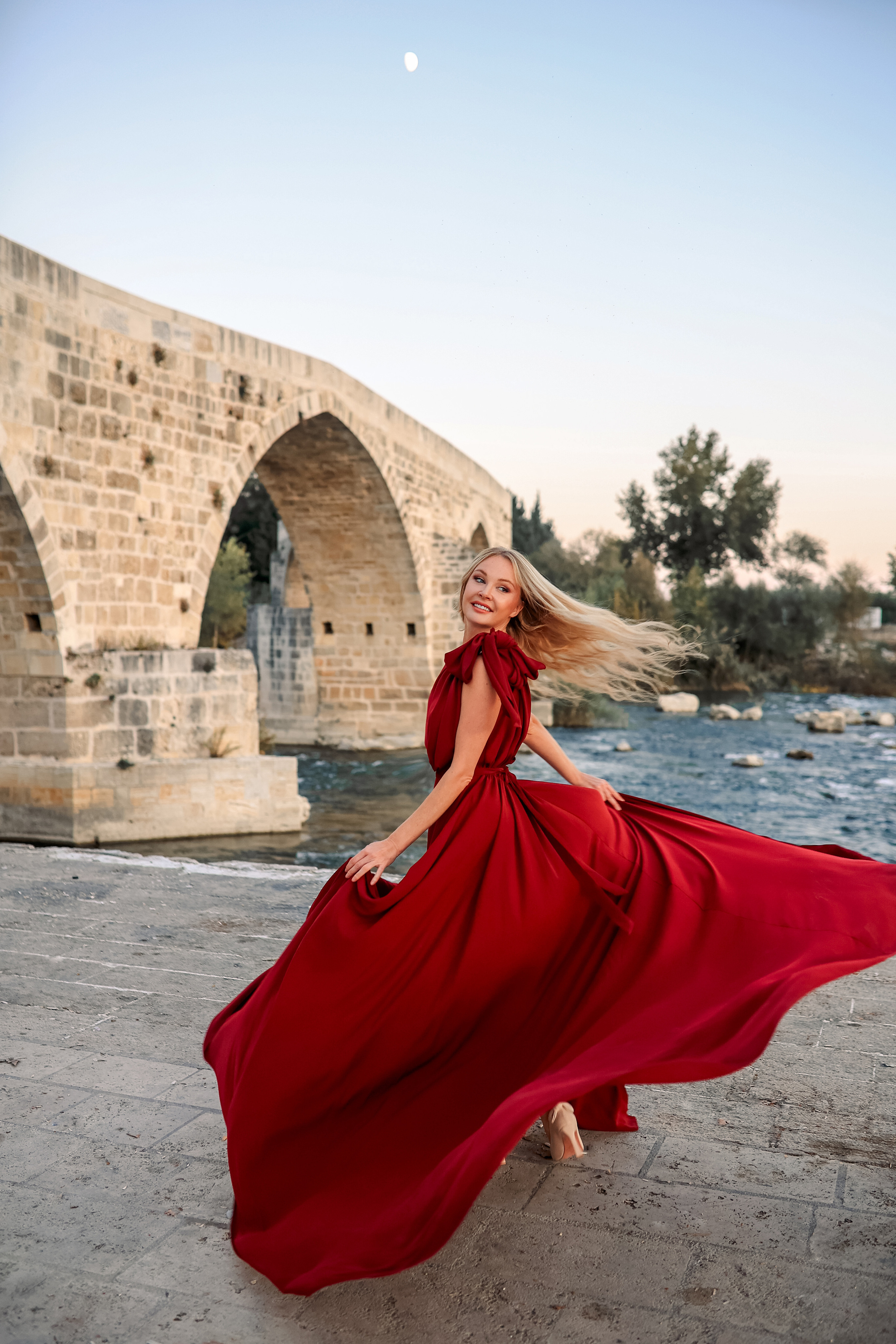 Фотосессия в античном театре Аспендос, около римского акведука. Фотограф в Турции, Анталии, Кемере, Белеке, Сиде, Каше, Калкане, Фетхие